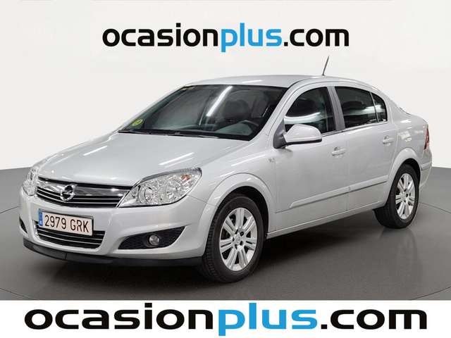 Opel Astra 1.7 CDTI Sedan Edition (100 CV) de segunda mano