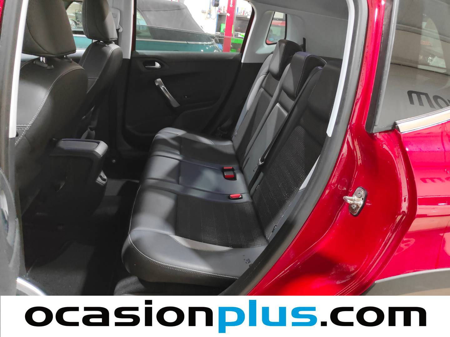 Foto Peugeot 2008 Peugeot 2008 BlueHDi 120 S&S Allure (120 CV)