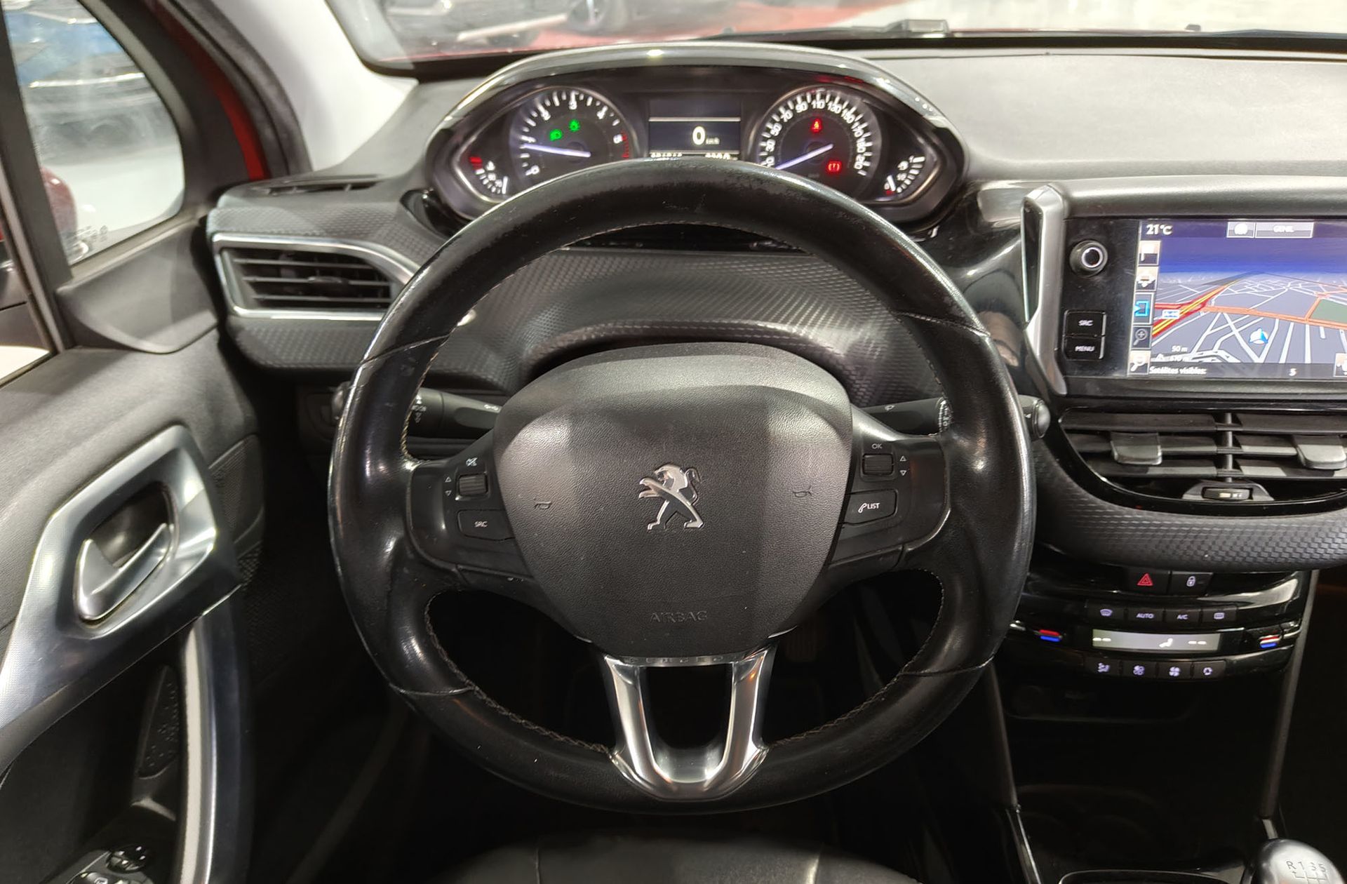 Peugeot 2008 BlueHDi 120 Allure - foto 20