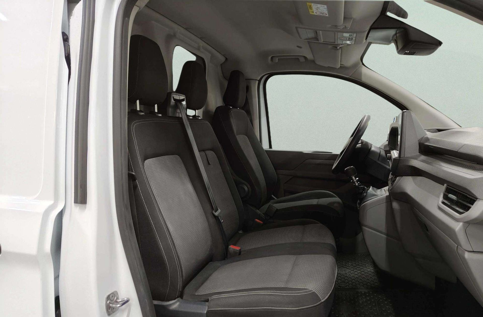 Volkswagen Transporter Furgon Batalla Corta TN 2.0 TDI - foto 19