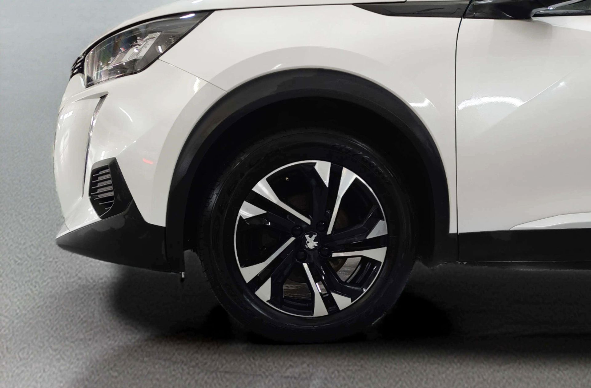 Peugeot 2008 PureTech 100 Allure - foto 33