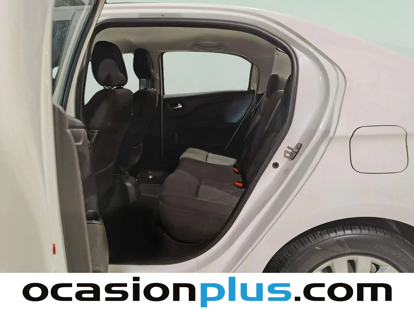 Foto Citroën C-Elysée Citroen C-Elysee 1.6 VTi Seduction (115 CV)