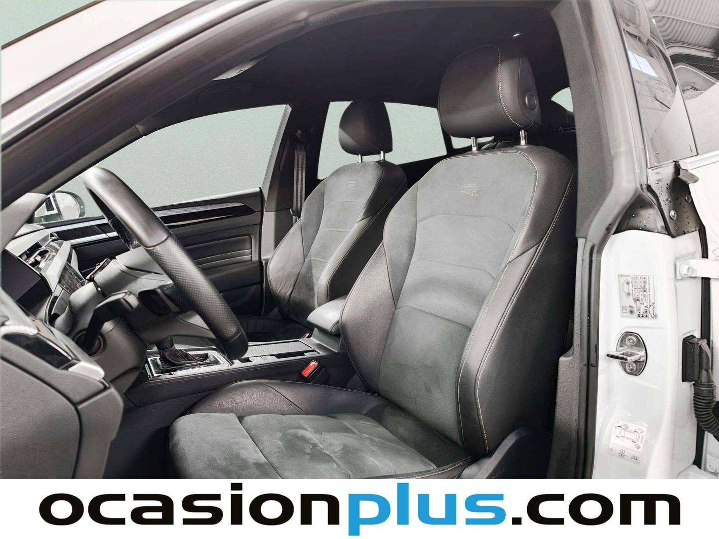 Foto asientos delanteros Volkswagen Arteon Volkswagen Arteon R-Line 2.0 TDI  (150 CV) DSG