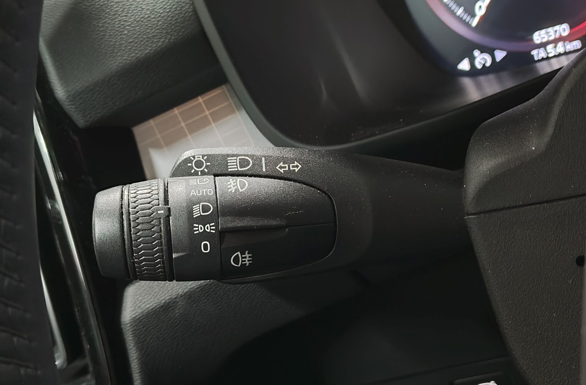 Volvo XC40 T3 Business Plus - foto 30