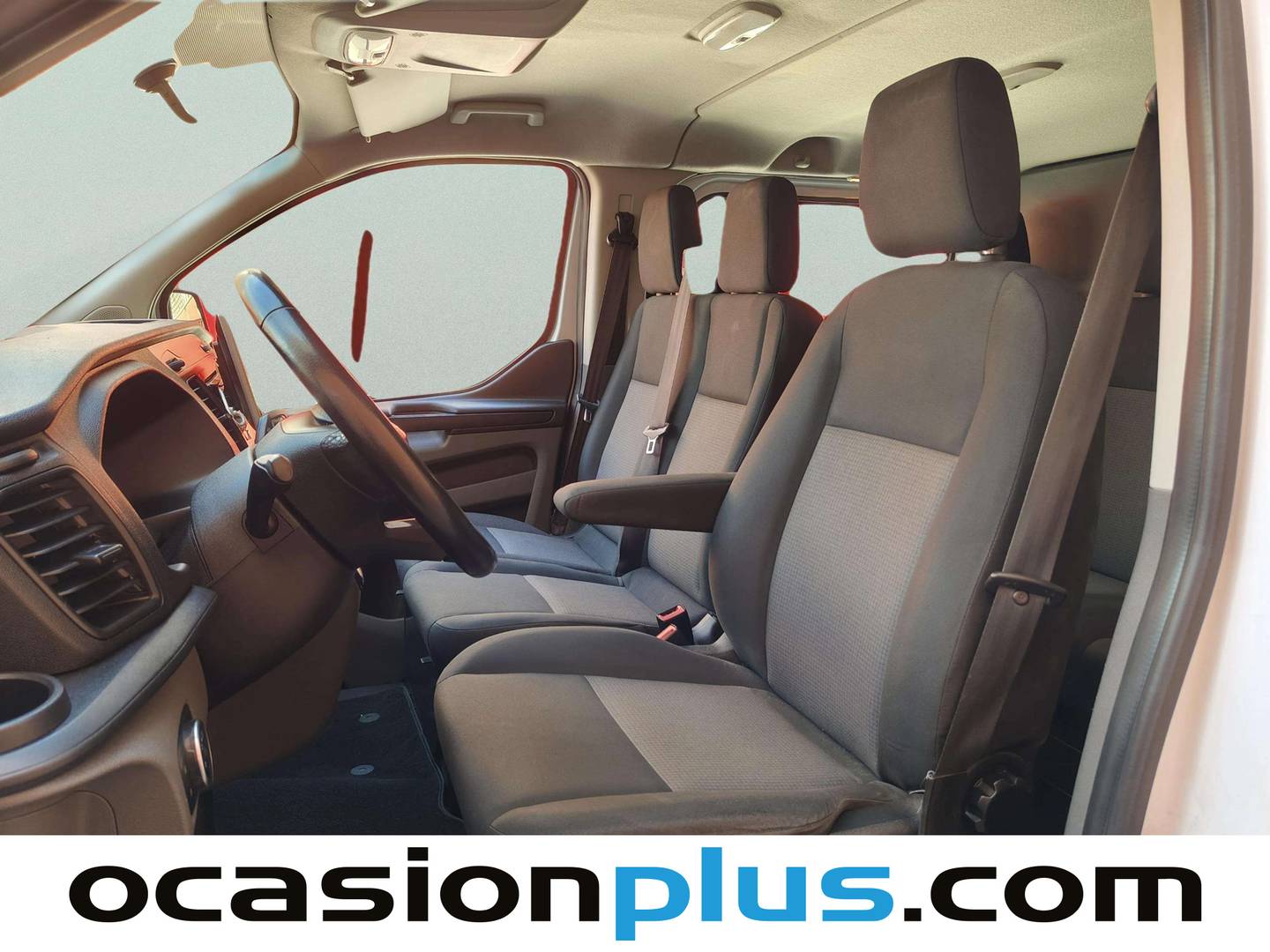 Foto asientos delanteros Ford Transit Custom Ford Transit Custom 2.0 TDCI Furgon Doble 300 L1 Trend (105 CV)