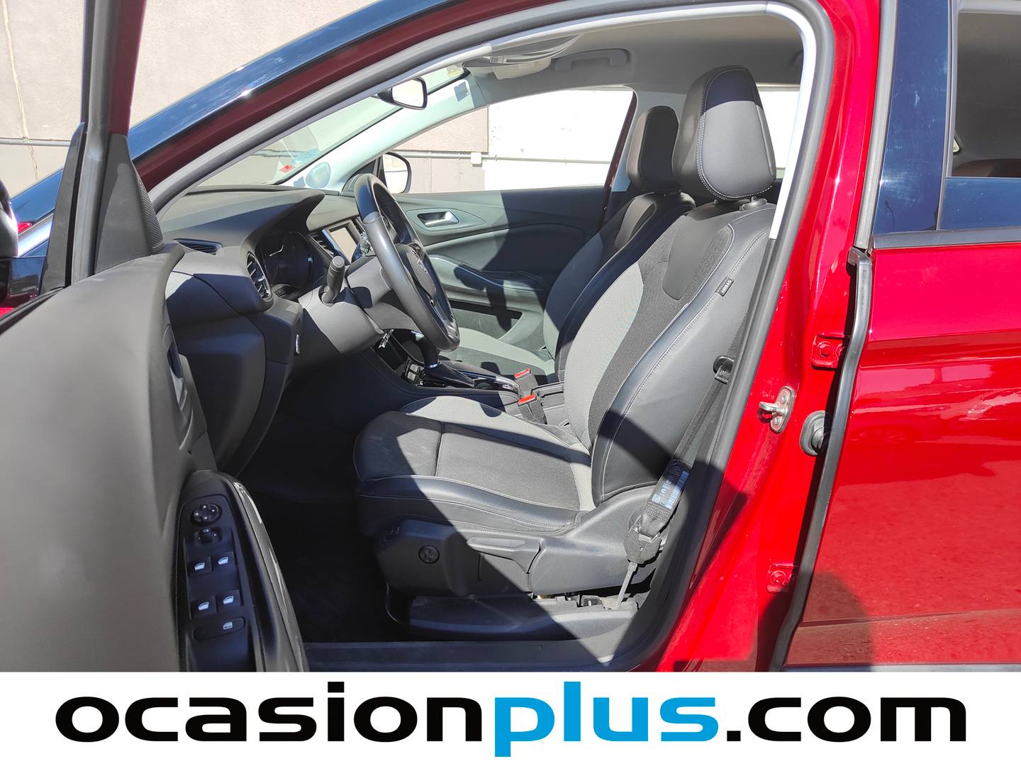Foto asientos delanteros Opel Grandland X Opel Grandland X 1.2 Turbo S&S Design Line Auto (130 CV)