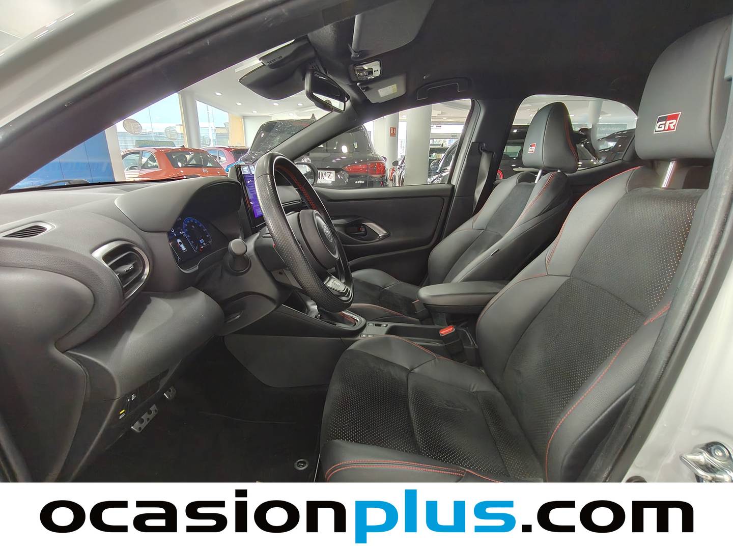 Foto asientos delanteros Toyota Yaris Toyota Yaris 1.5 130H GR Sport (130 CV)