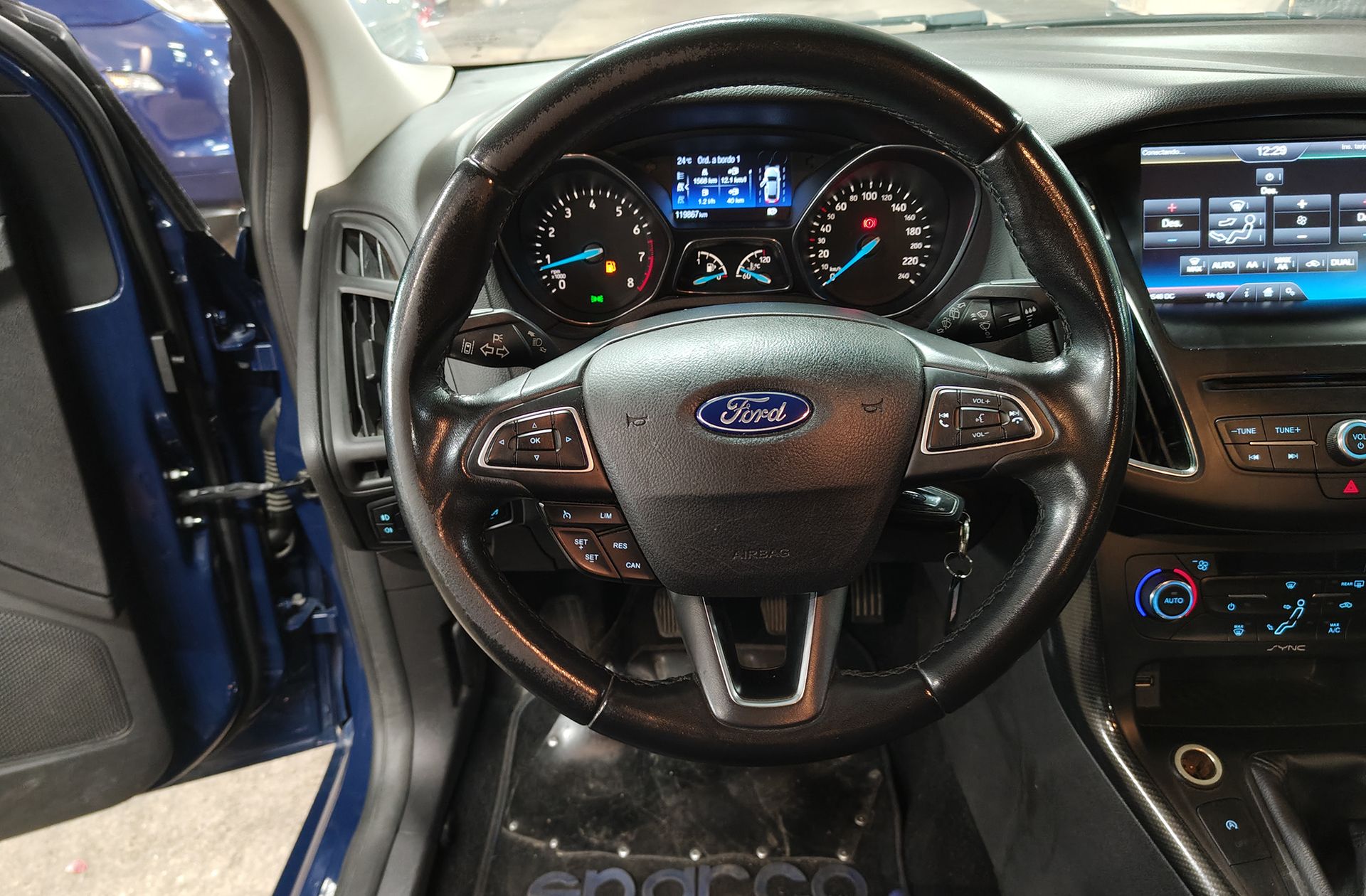 Ford Focus 1.5 EcoBoost Sport - foto 18