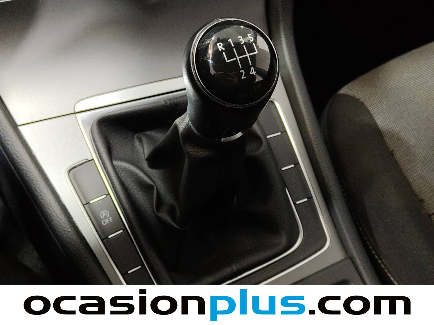 Foto Volkswagen Golf Volkswagen Golf Business 1.6 TDI BMT (110 CV)