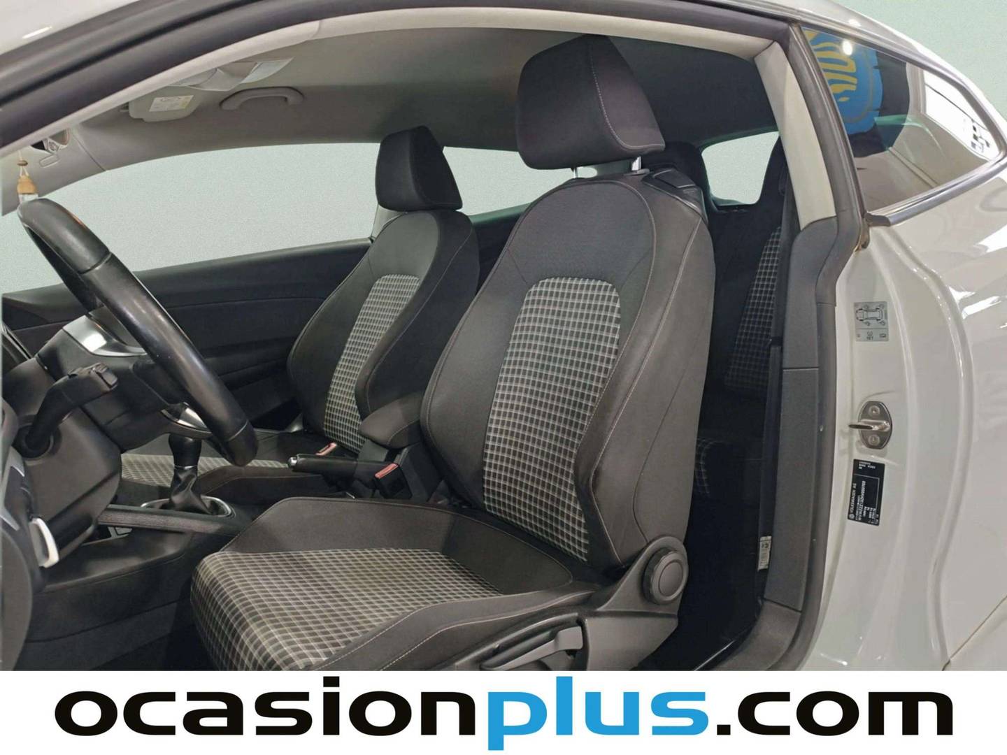 Foto asientos delanteros Volkswagen Scirocco Volkswagen Scirocco Typhoon by R-Line 1.4 TSI BMT  (125 CV)