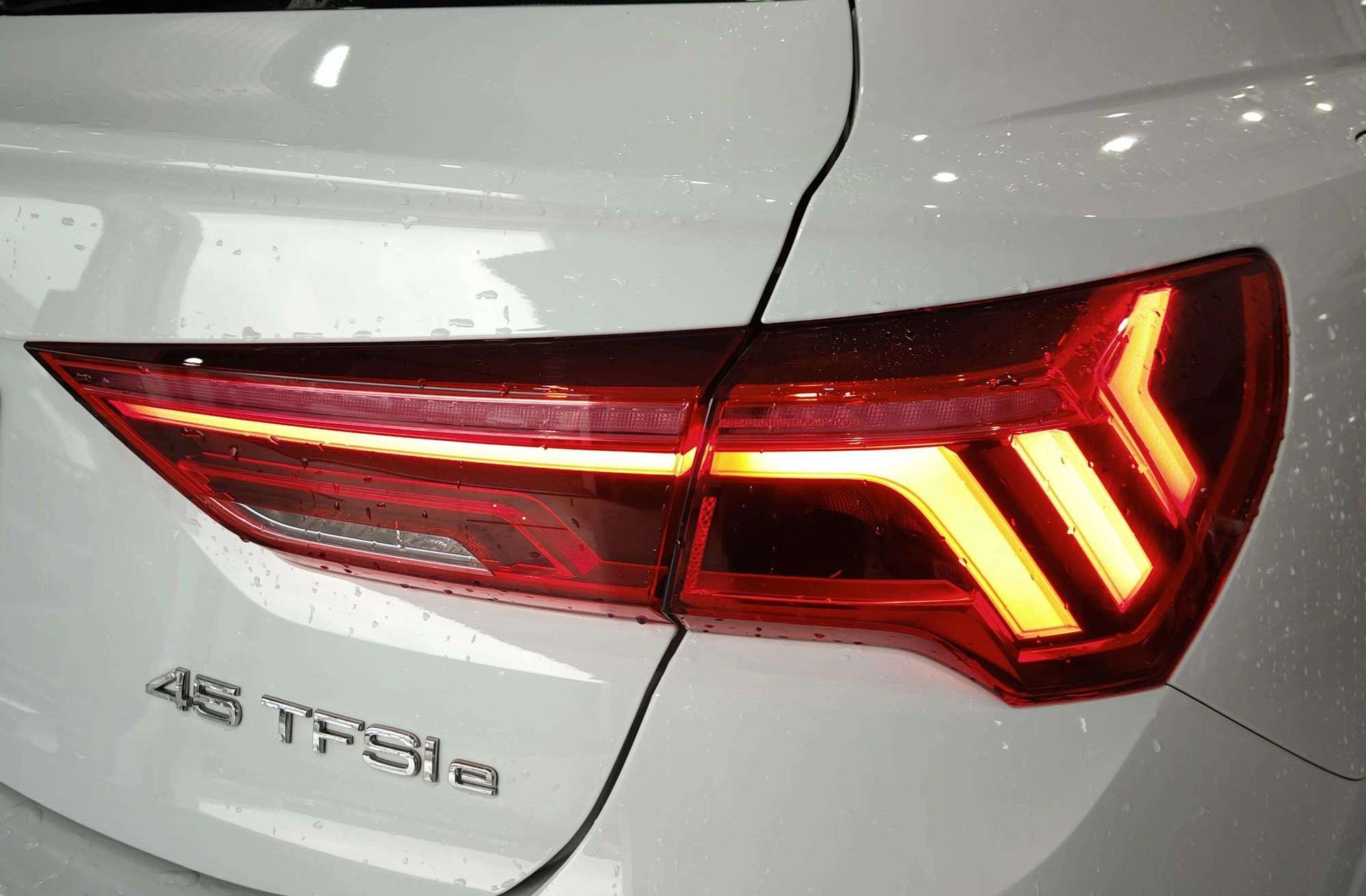Audi Q3 TFSIe S line 45 TFSI e S tronic - foto 15
