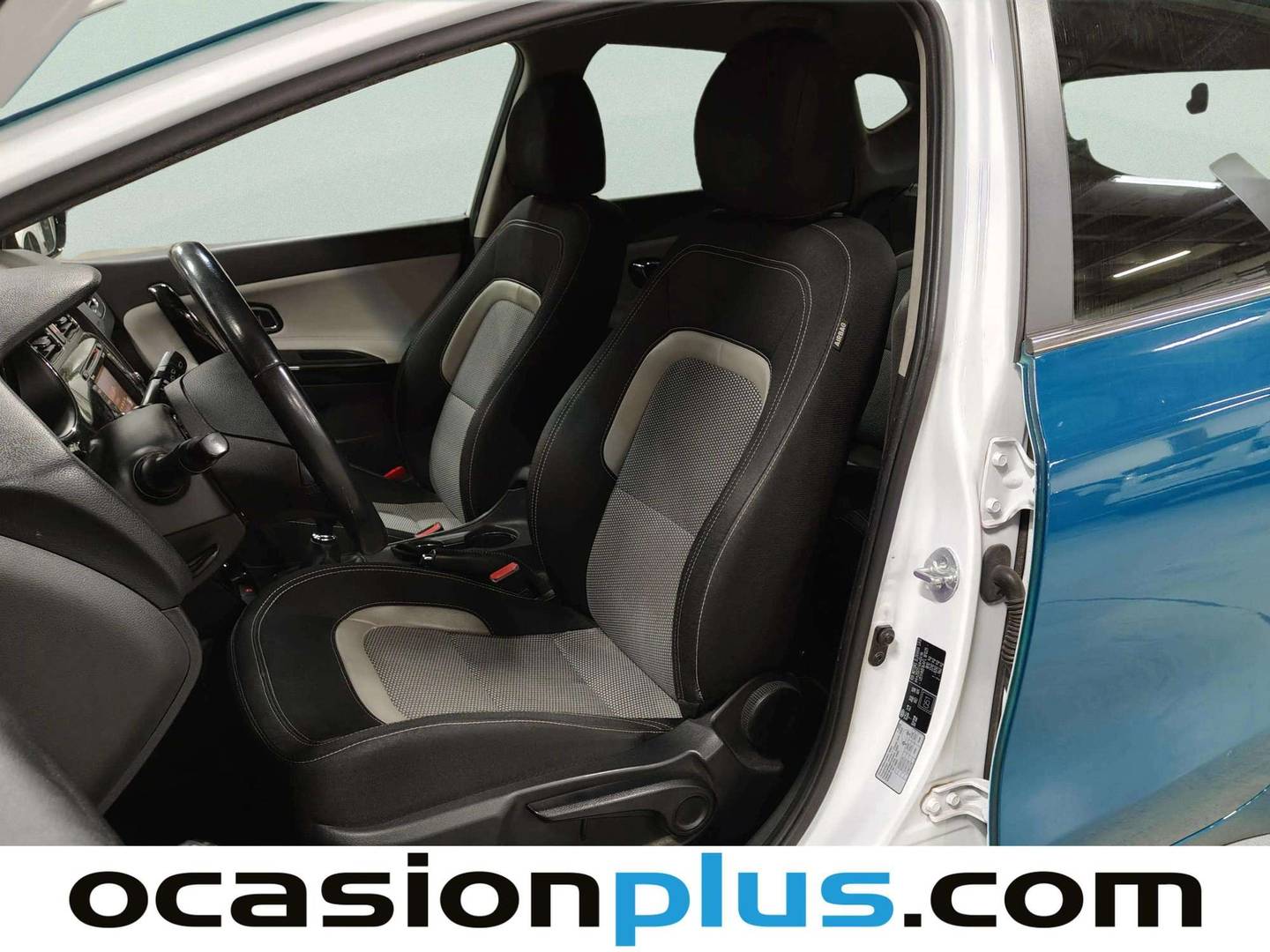 KIA Ceed KIA Ceed 1.6 CRDi VGT Drive (128 CV) 128cv