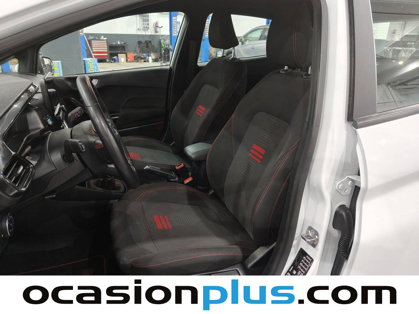 Foto asientos delanteros Ford Fiesta Ford Fiesta 1.0 EcoBoost MHEV ST-Line (125 CV)