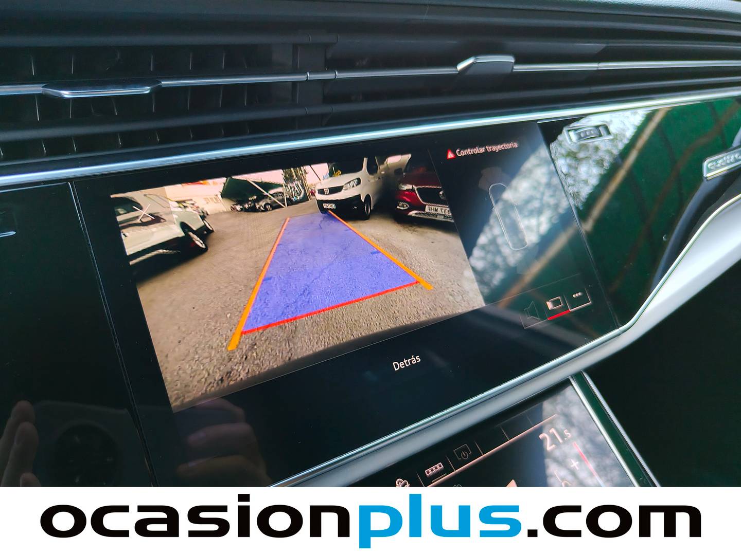 Equipamiento del Audi Q7 Audi Q7 S line 45 TDI quattro (231 CV) tiptronic 7 plazas