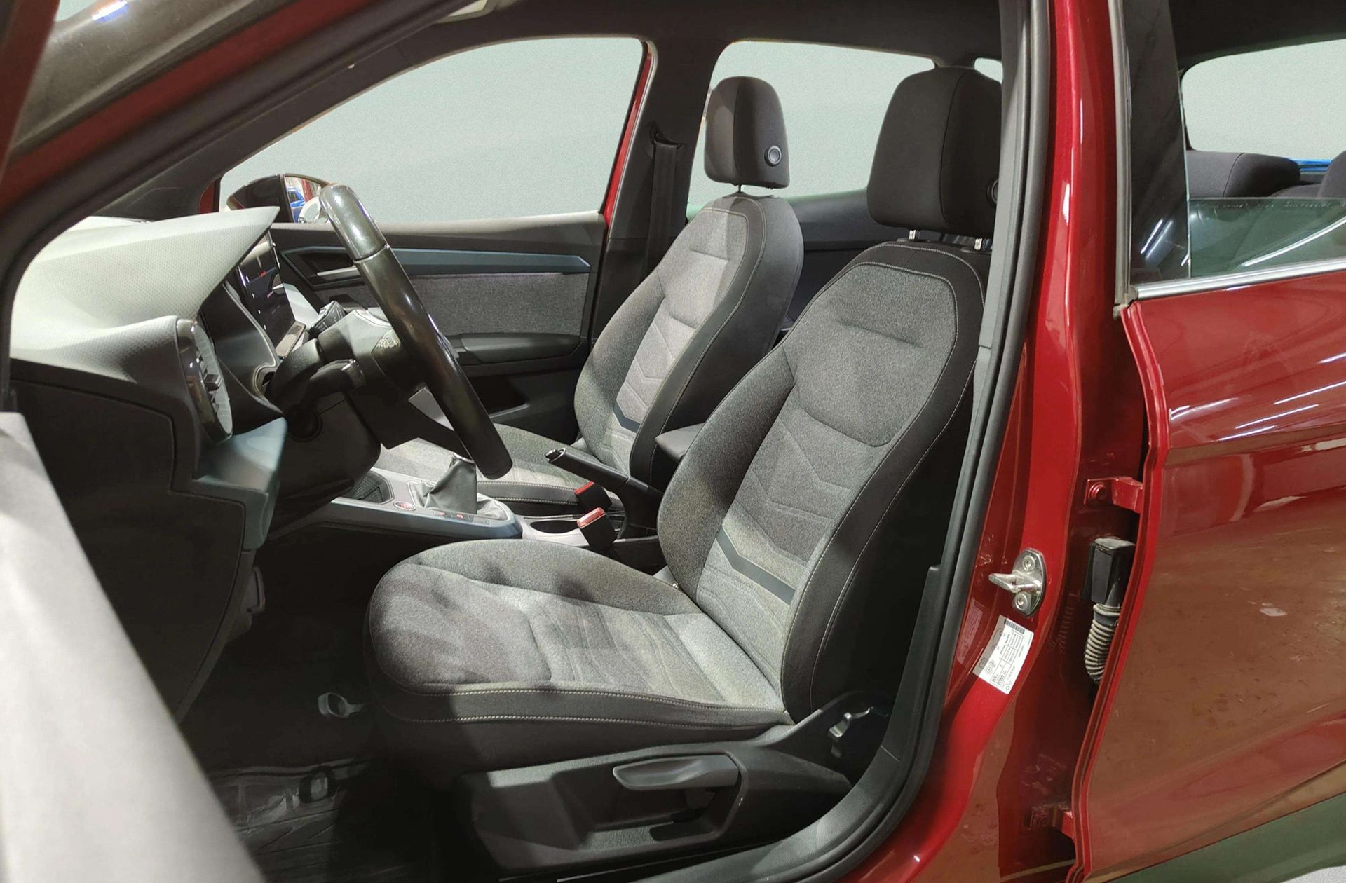 SEAT Arona 1.0 TSI Xperience Plus - foto 11