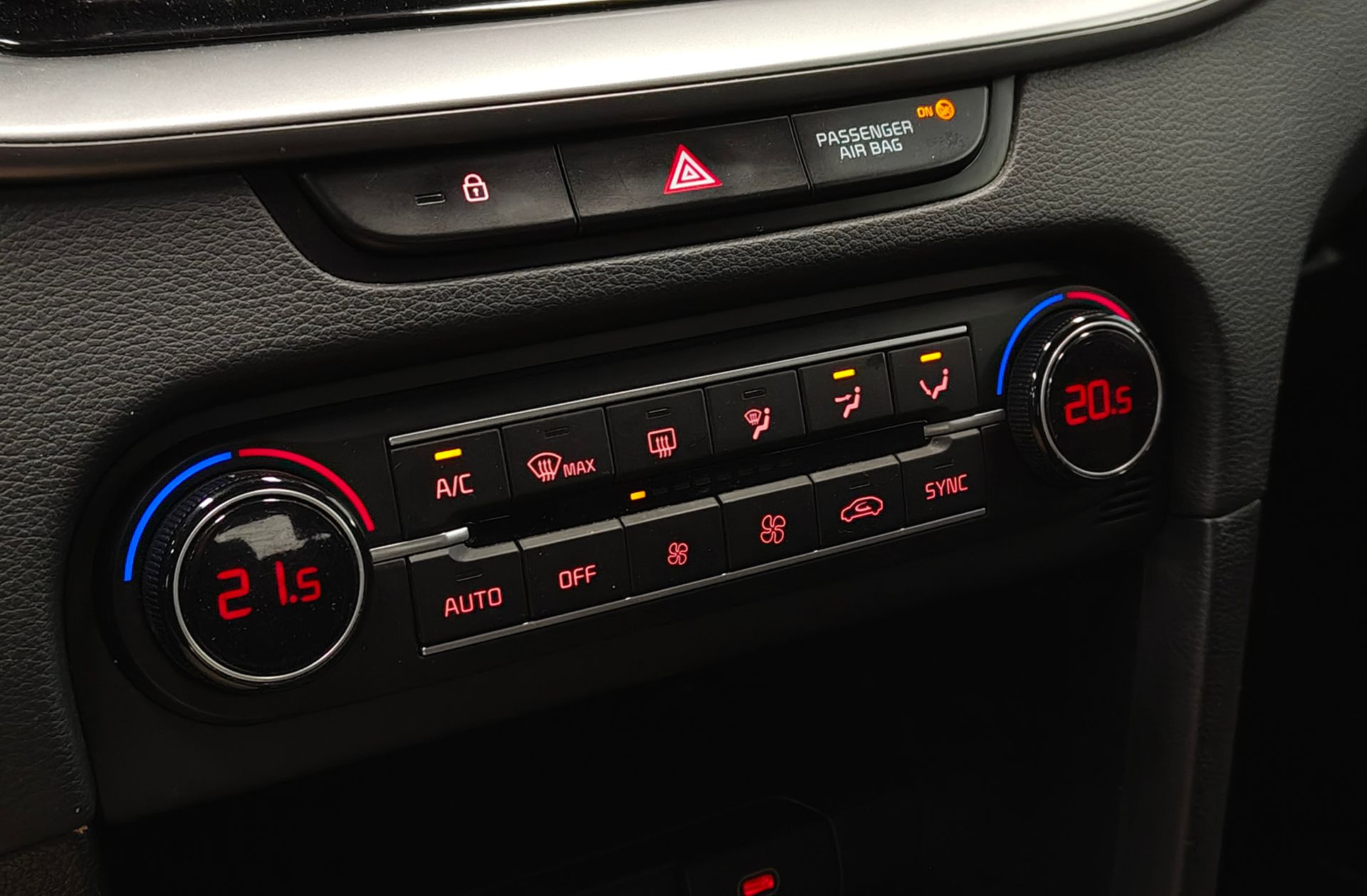 Kia Ceed 1.6 MHEV iMT Drive - foto 30