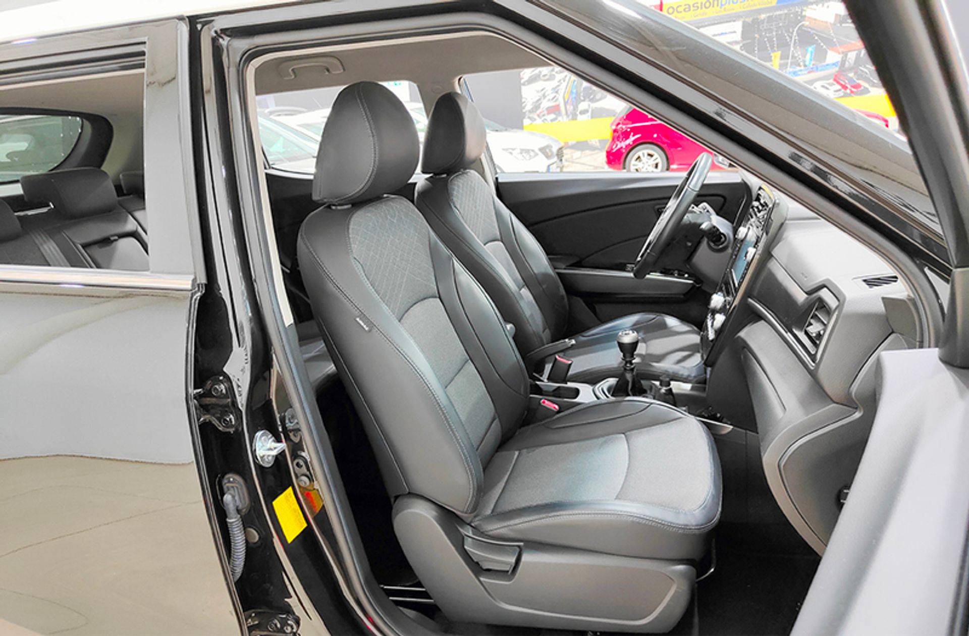 SsangYong Tivoli G15T Limited - foto 16