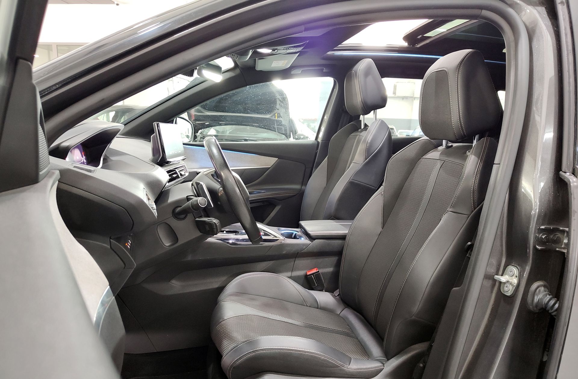 Peugeot 3008 BlueHDi 130 GT EAT8 - foto 13
