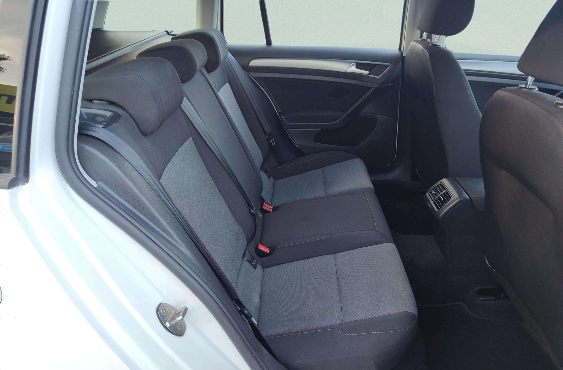 Volkswagen Golf Variant Variant Business Navi 1.6 TDI CR BMT DSG - foto 16