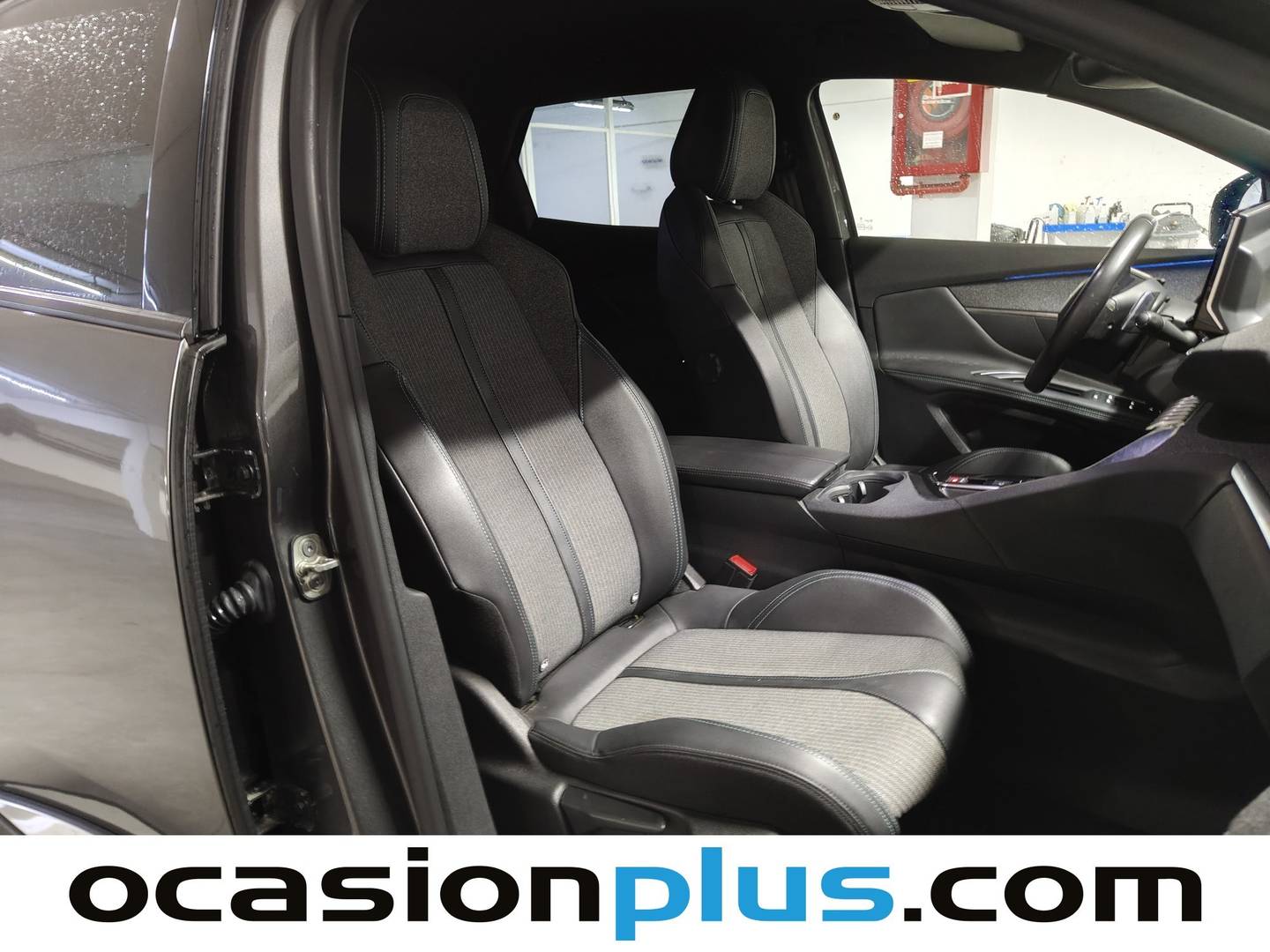 Foto Peugeot 3008 Hybrid Peugeot 3008 Hybrid 300 Allure Pack e-EAT8  (300 CV)