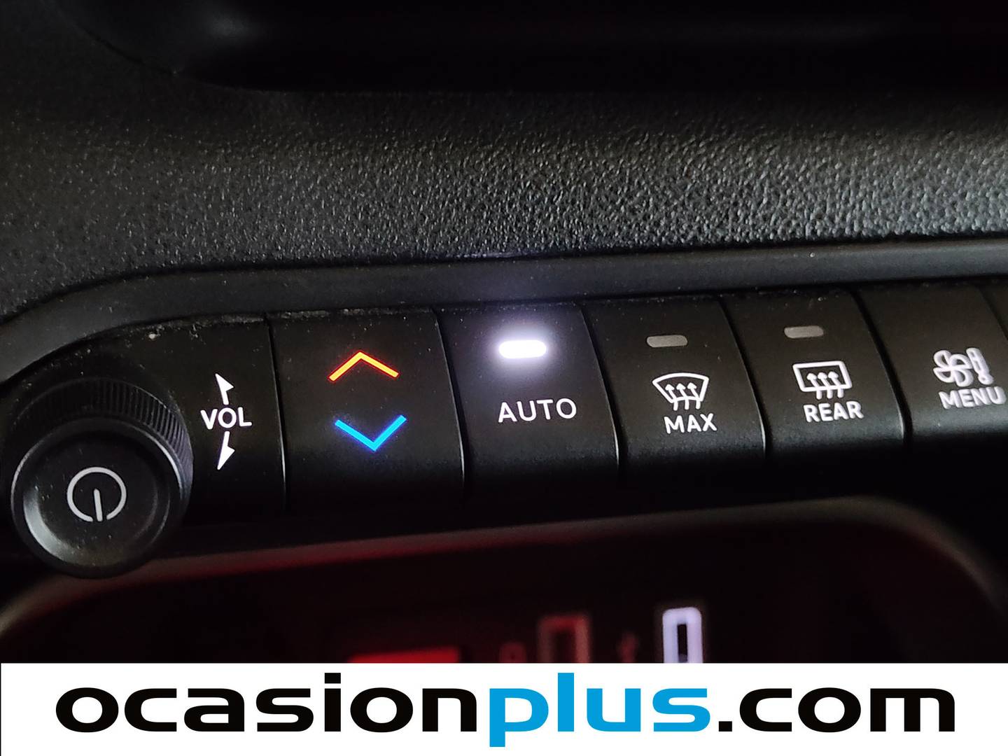 Foto Jeep Avenger Jeep Avenger 1.2 G Summit (100 CV)