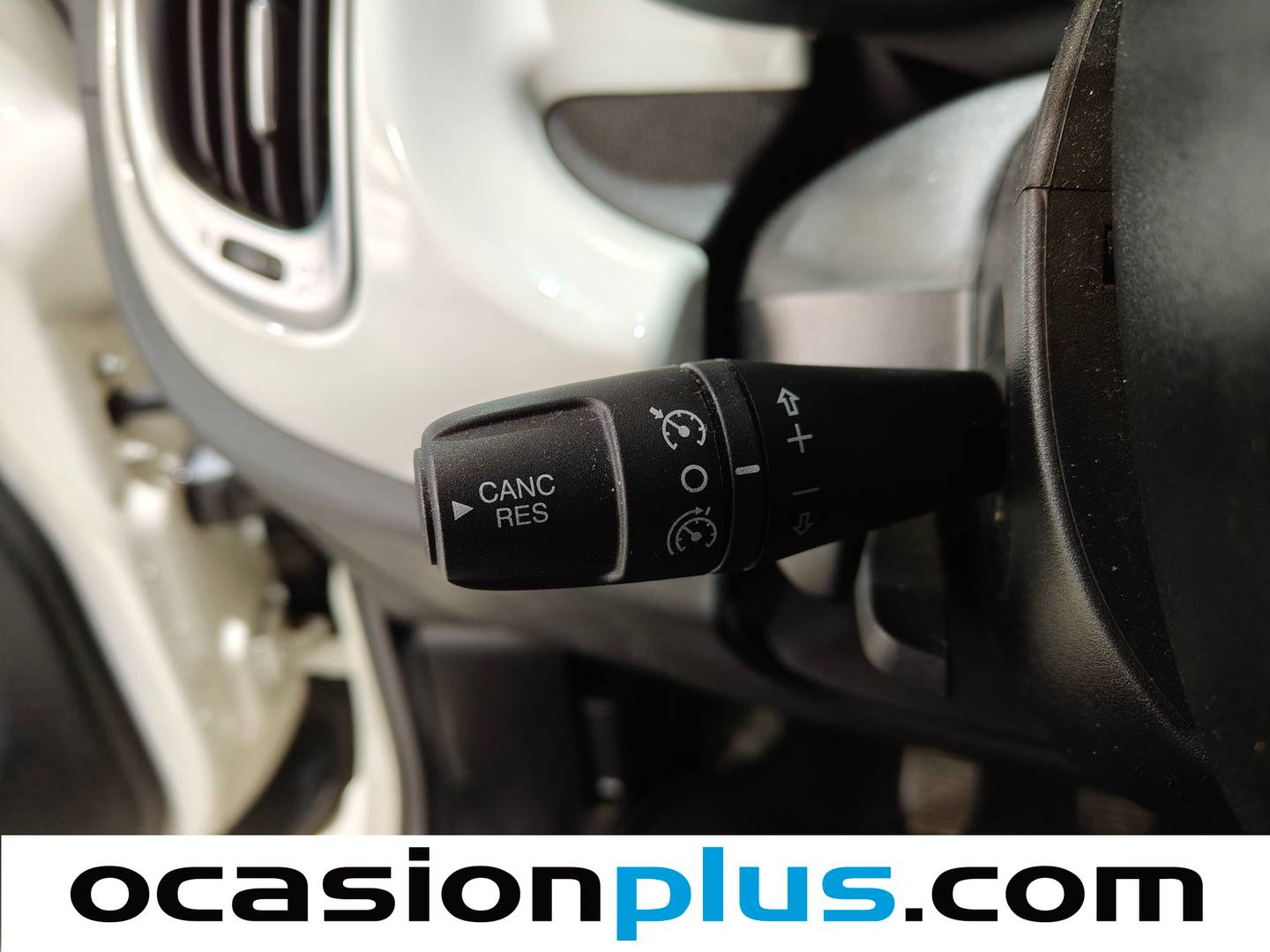 Fiat 500L Fiat 500L 1.6 16v Multijet II S&S Trekking (120 CV) de segunda mano