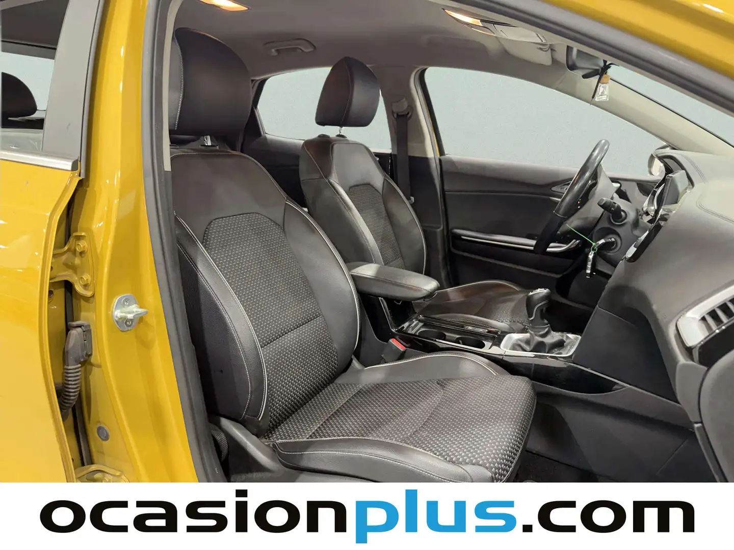 Foto KIA XCeed Kia XCeed 1.5 MHEV iMT Tech (160 CV)