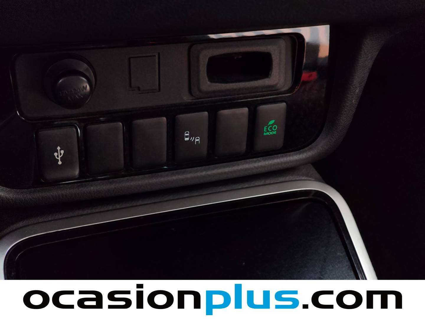 Equipamiento del Mitsubishi Outlander Mitsubishi Outlander 200 MPI Motion 2WD CVT (150 CV)