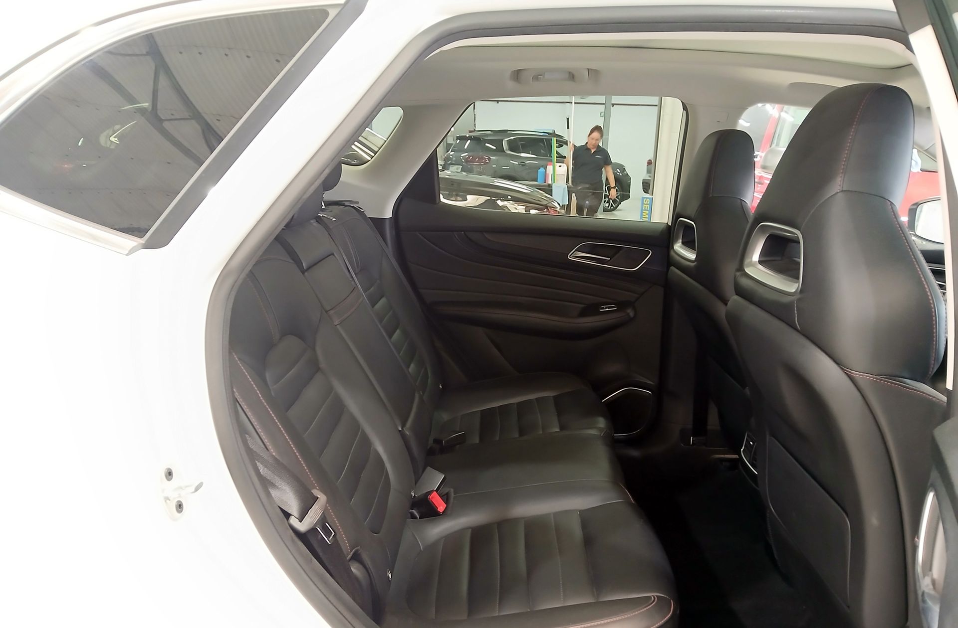 MG HS 1.5 Turbo GDI Luxury - foto 19