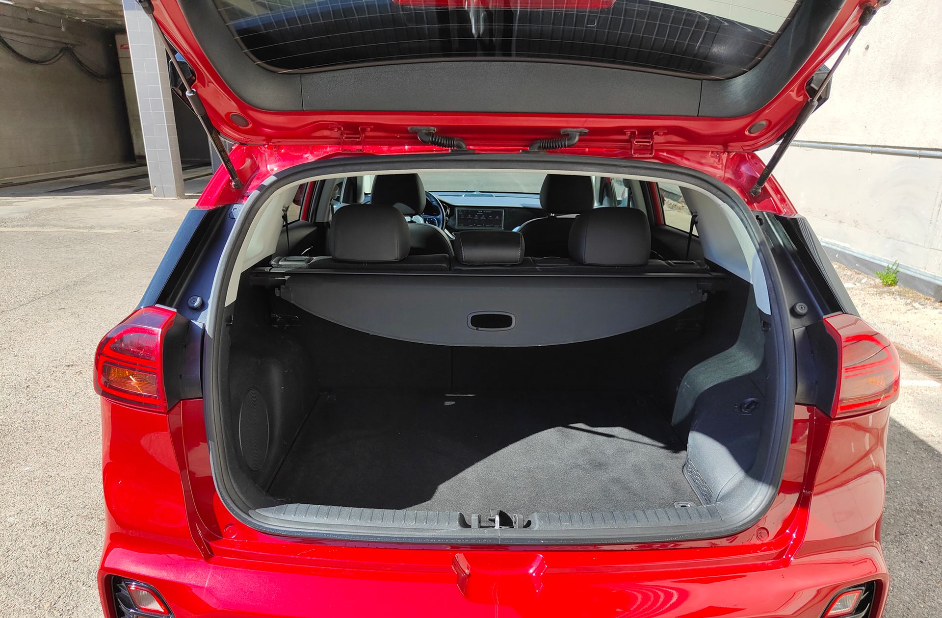 Kia Niro 1.6 GDi PHEV Híbrido Emotion - foto 18