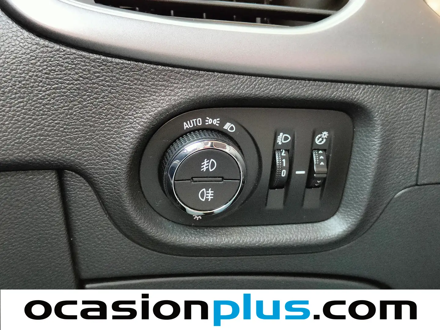 Foto Opel Astra Opel Astra 1.6 CDTI Business + (110 CV)