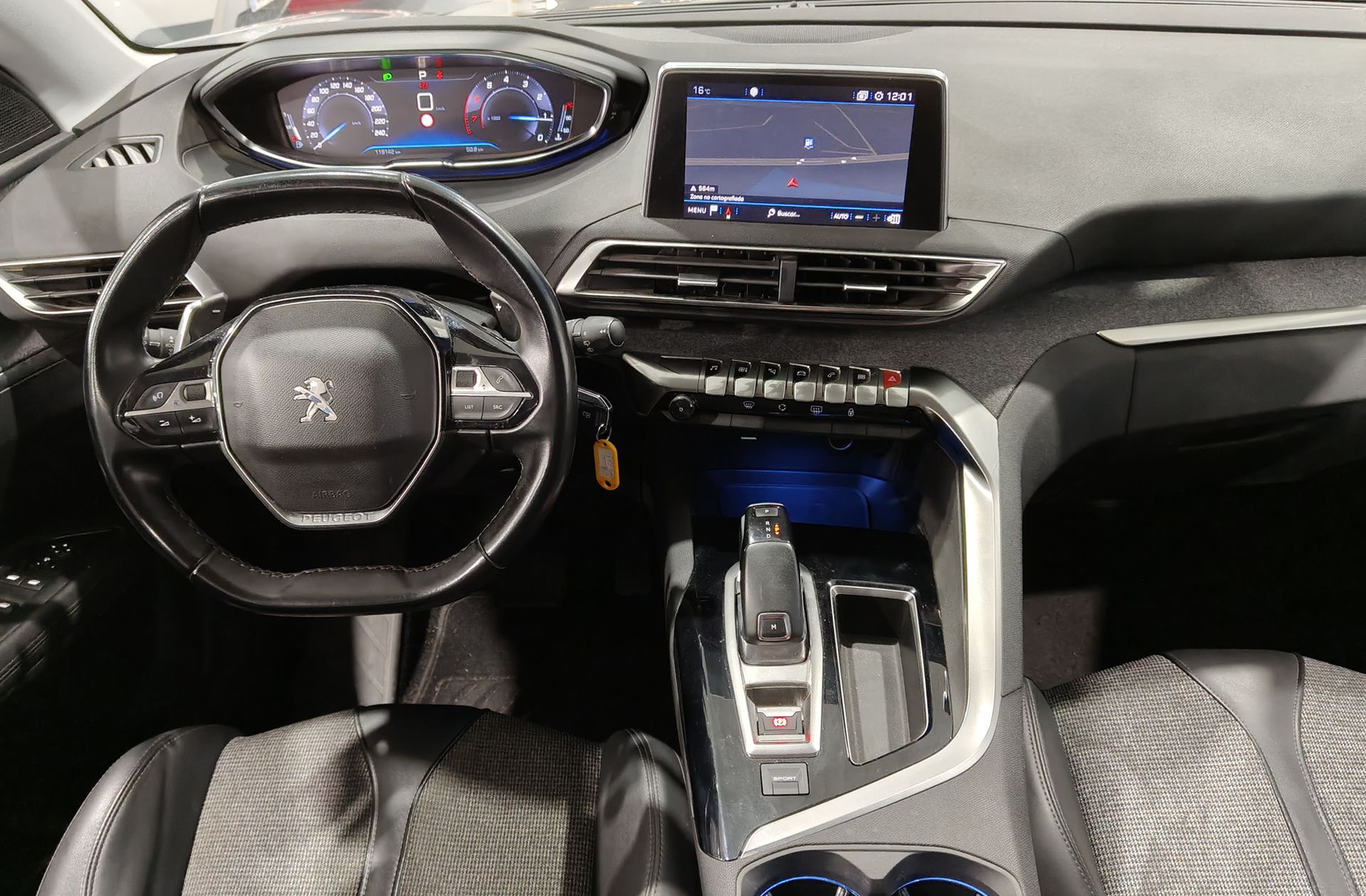 Peugeot 3008 PureTech 130 Allure EAT8 - foto 7