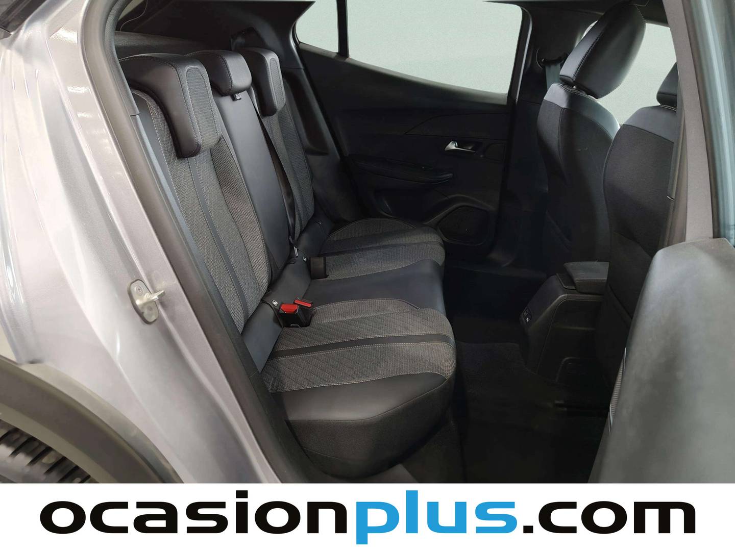 Peugeot 2008 Peugeot 2008 Allure Hybrid eDCS6 (145 CV) 2025