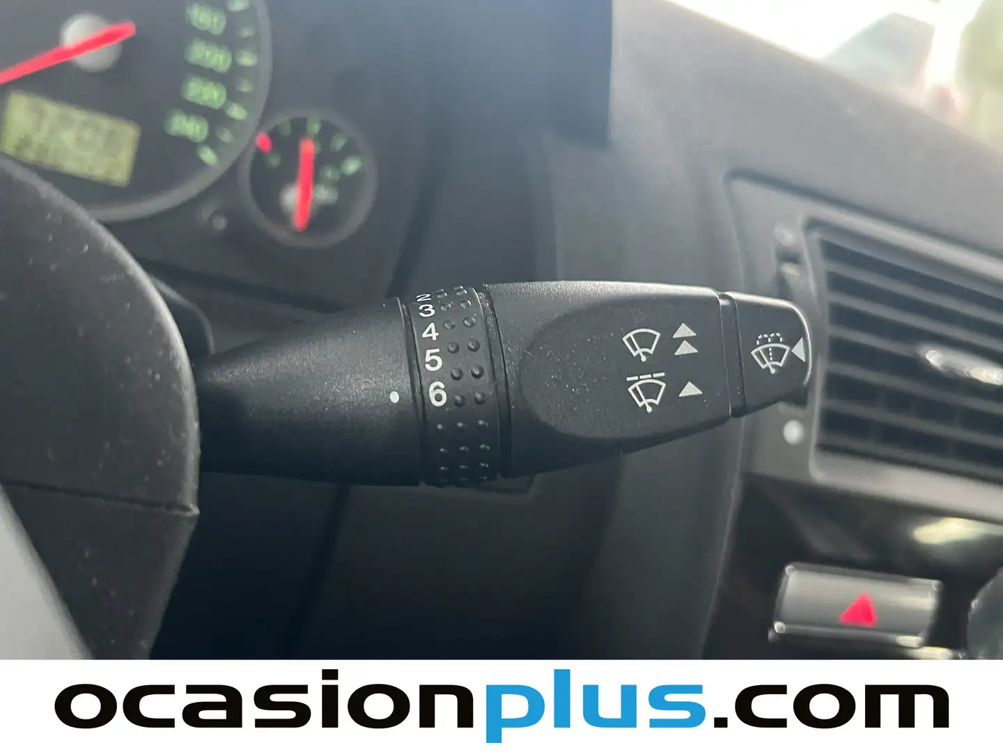 Foto Ford Mondeo Ford Mondeo 2.0i 16v Ghia (145 CV)