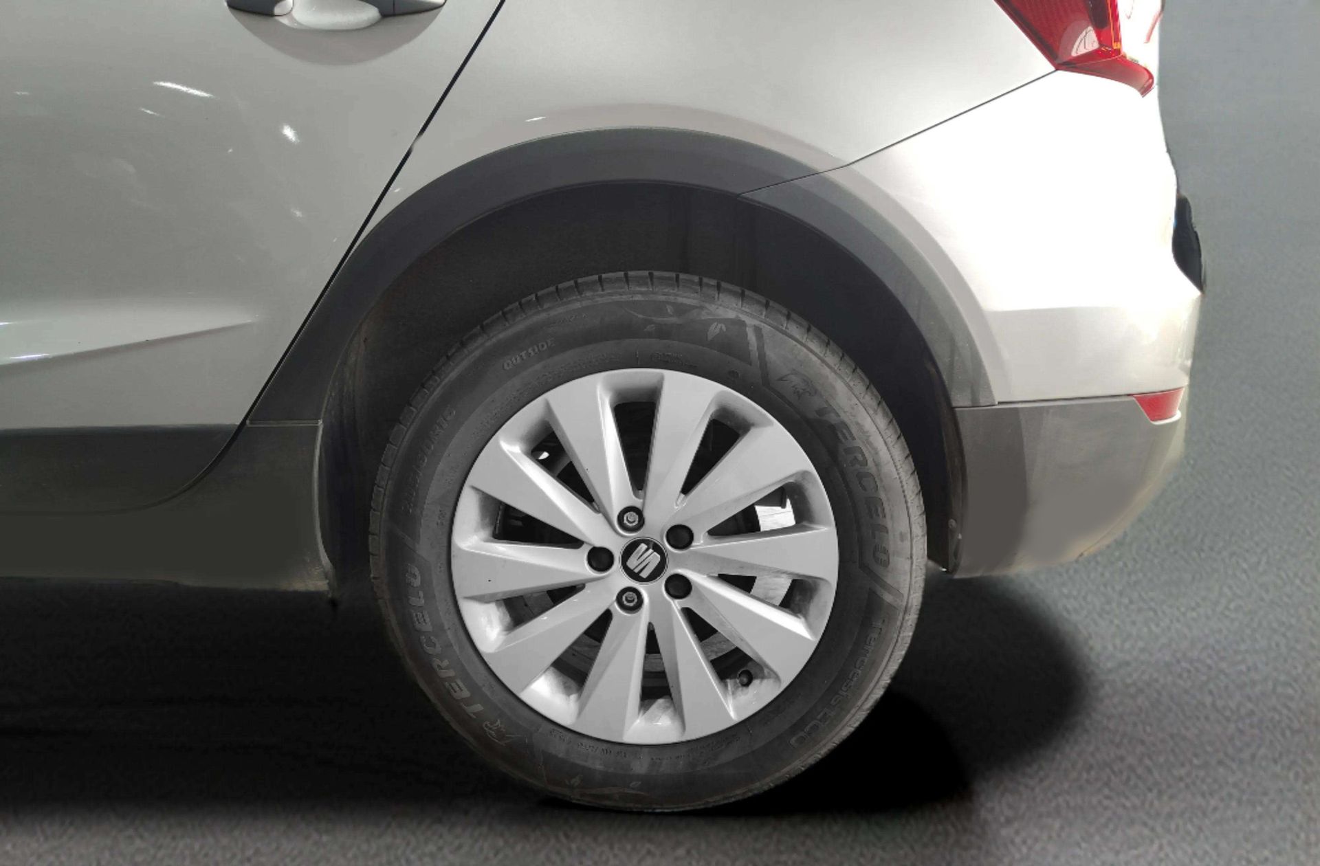 SEAT Arona 1.6 TDI Ecomotive Style - foto 31