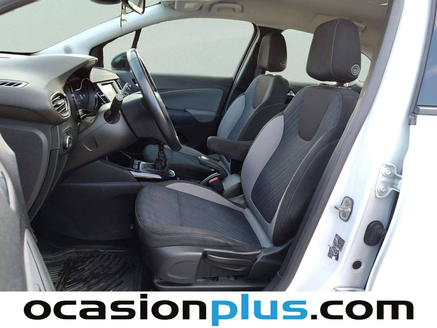 Foto asientos delanteros Opel Crossland X Opel Crossland X 1.2 S&S Design Line 120 Aniversario (110 CV)