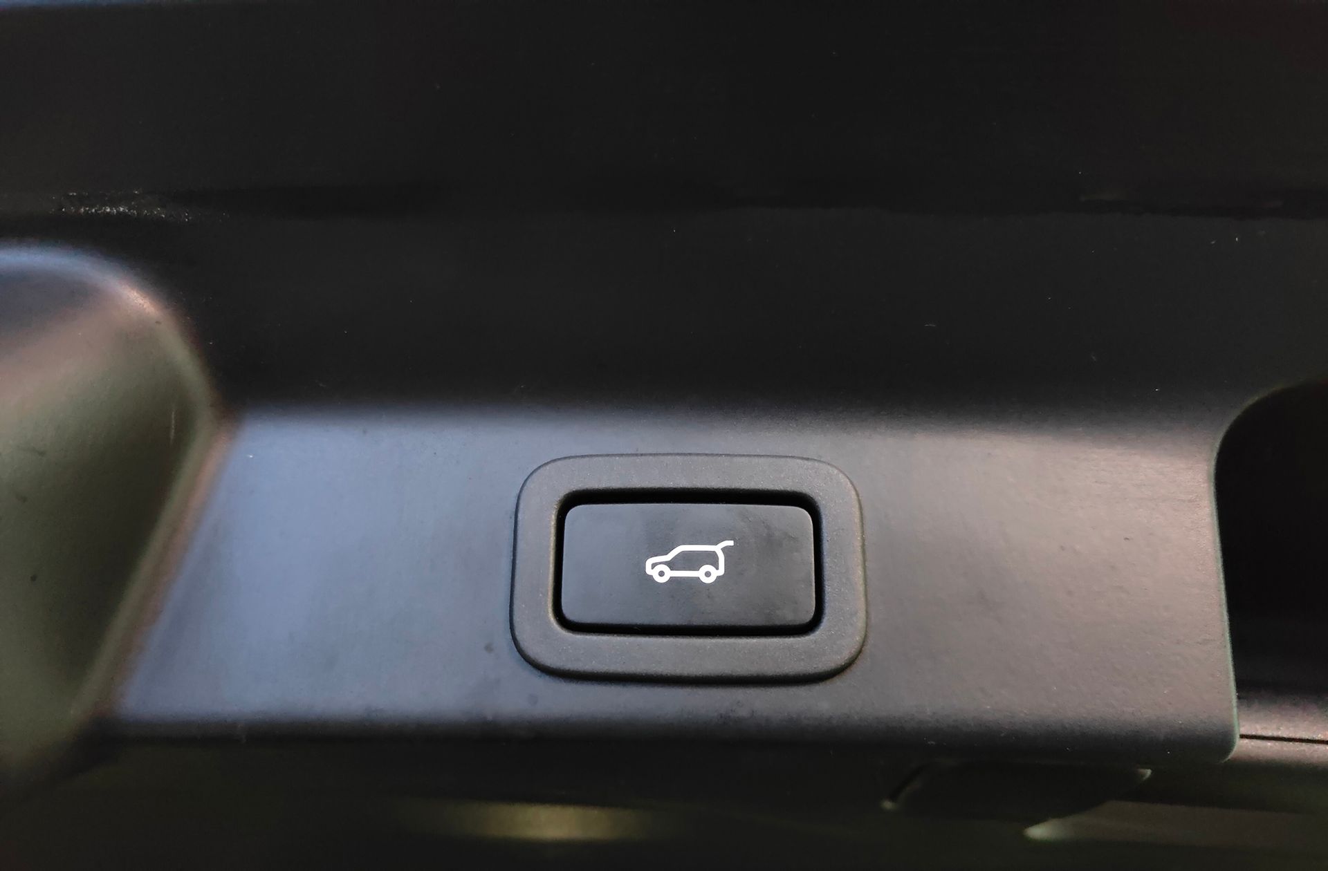 Jaguar F-Pace 2.0T i4 Prestige AWD - foto 19