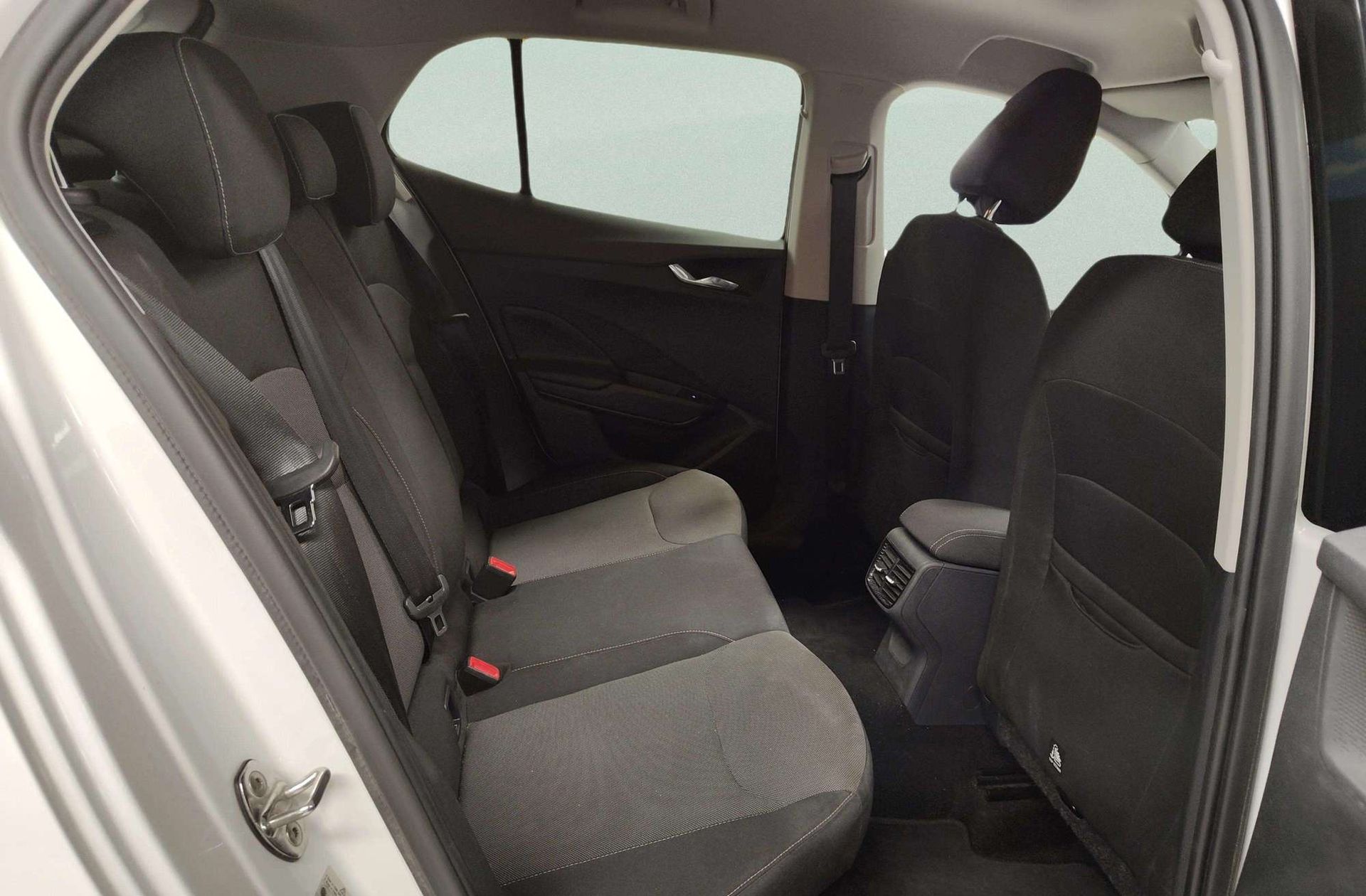 Škoda Fabia 1.0 TSI Selection - foto 17