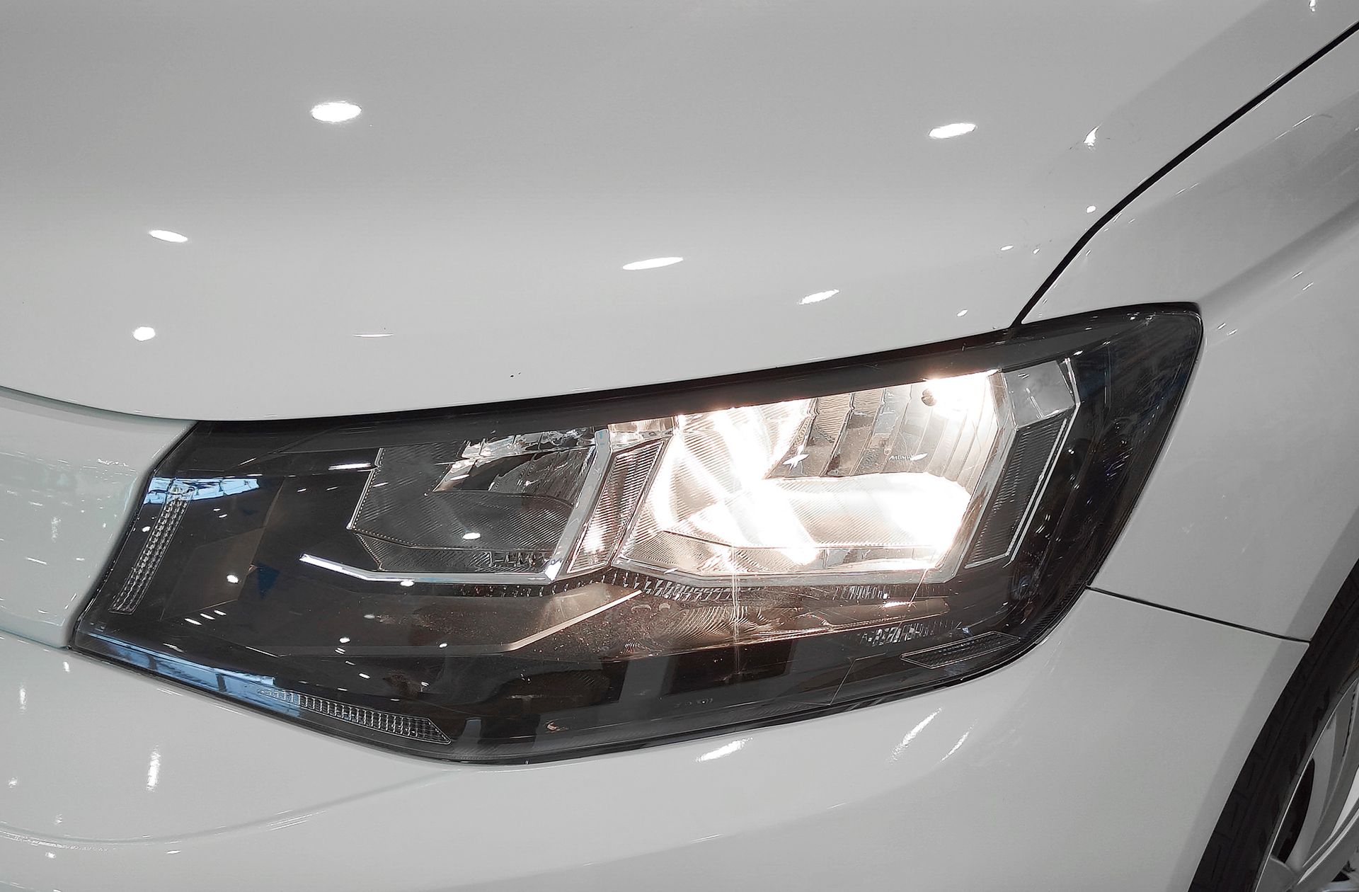 Volkswagen Caddy 2.0 TDI - foto 11