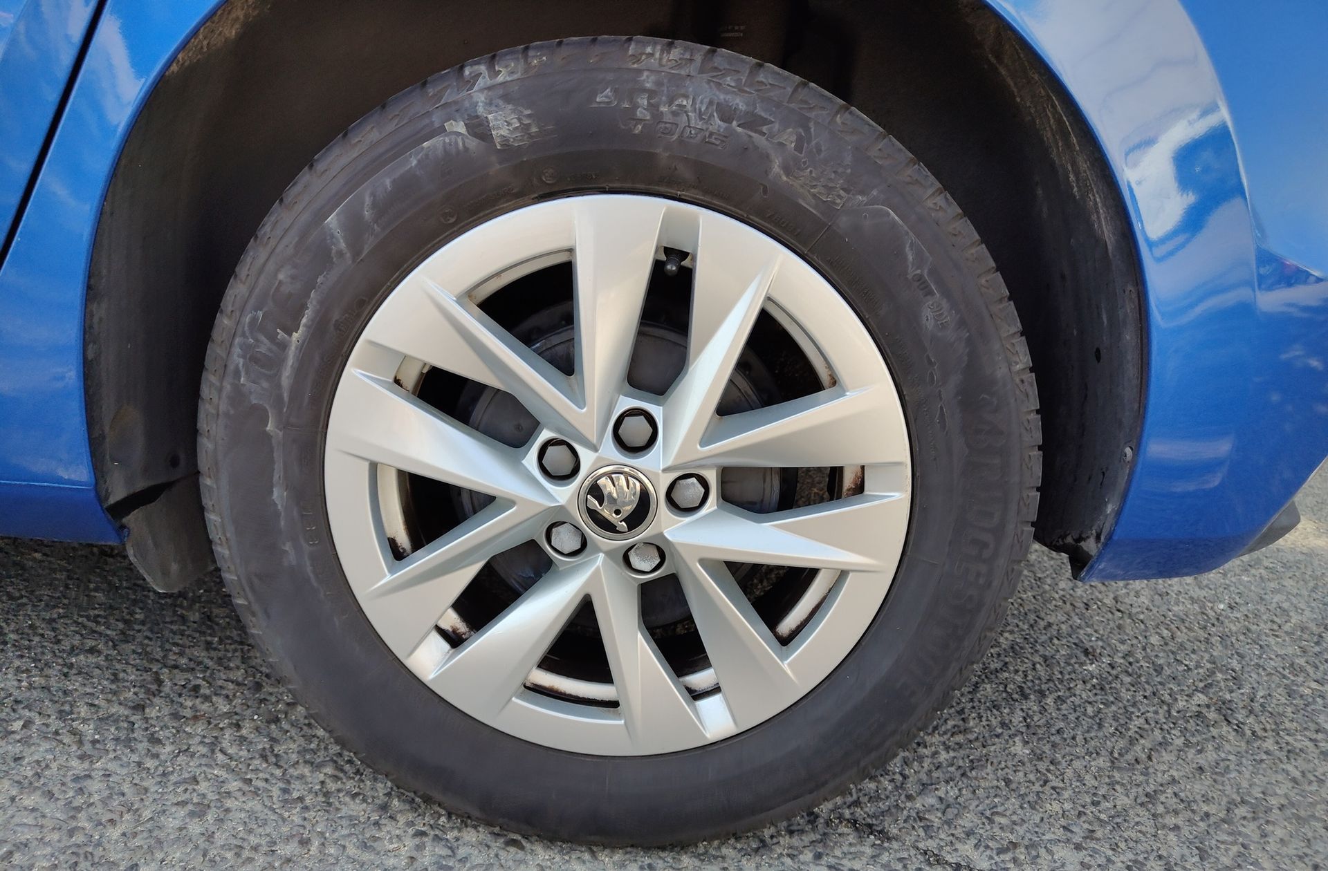 Škoda Fabia 1.0 TSI Ambition - foto 35