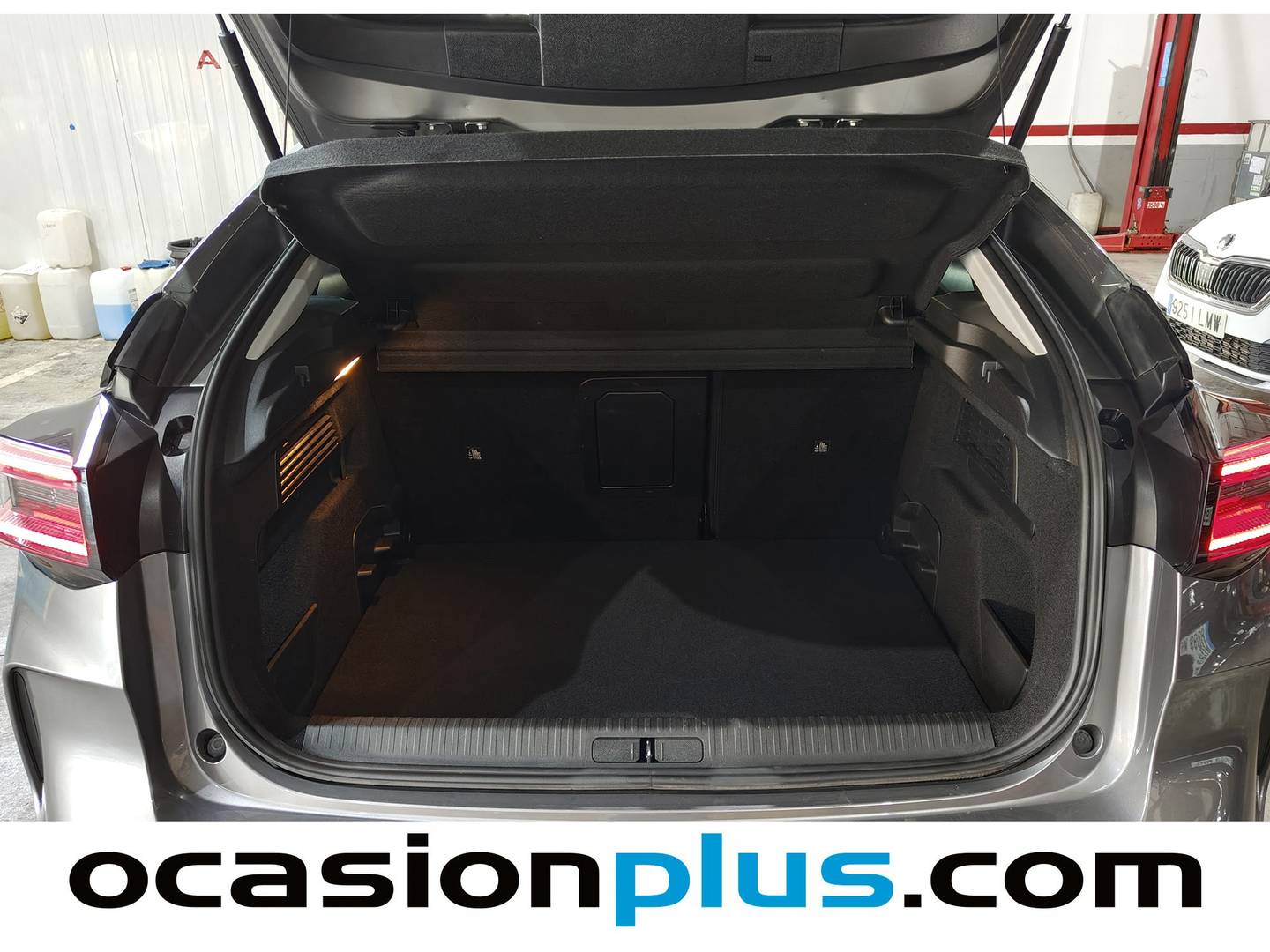 Foto Citroën C4 Citroën C4 Hybrid 136 e-DCS6 Max (136 CV) siete plazas