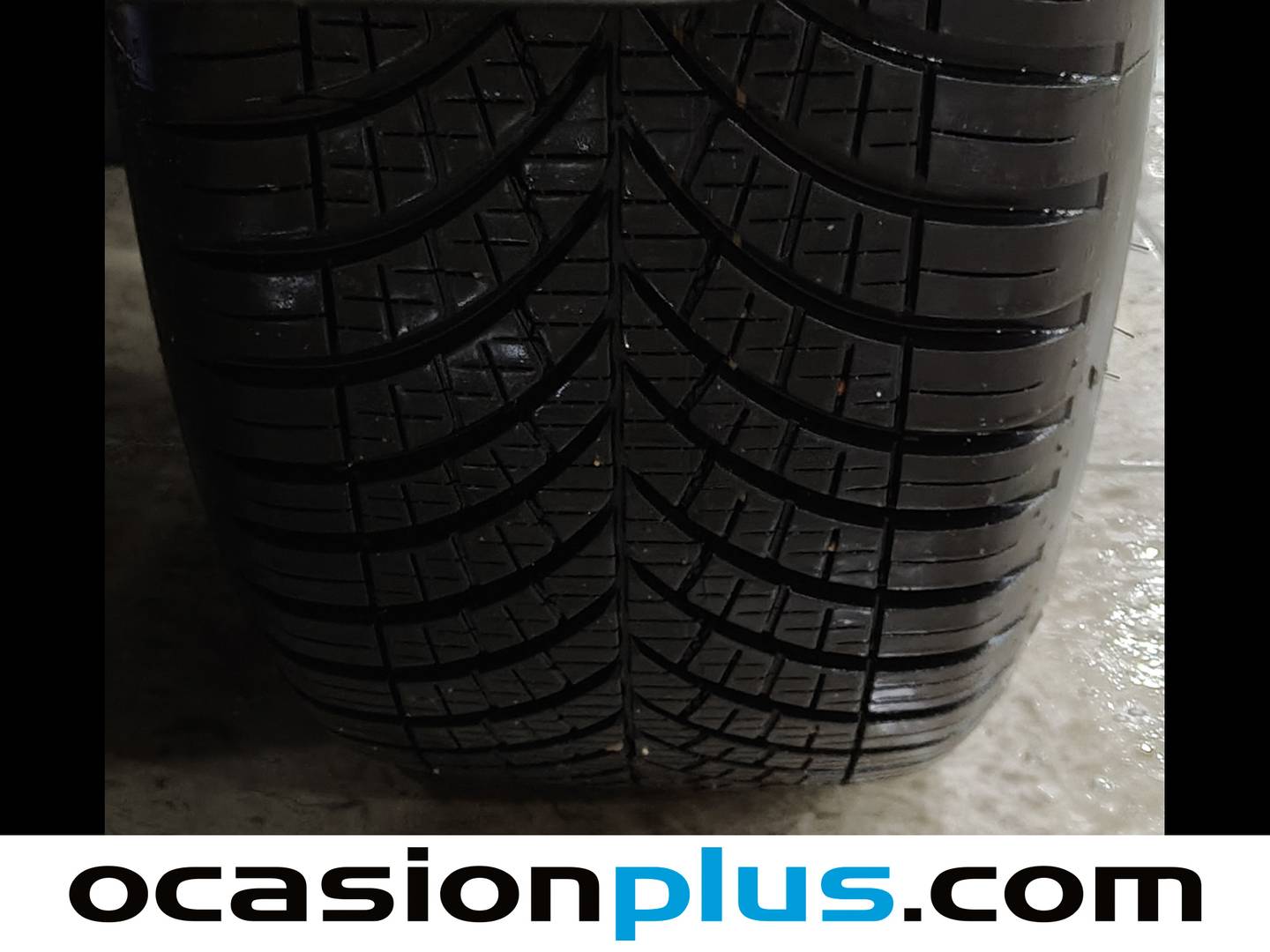 Foto Peugeot 2008 Peugeot 2008 Allure Hybrid eDCS6 (145 CV)