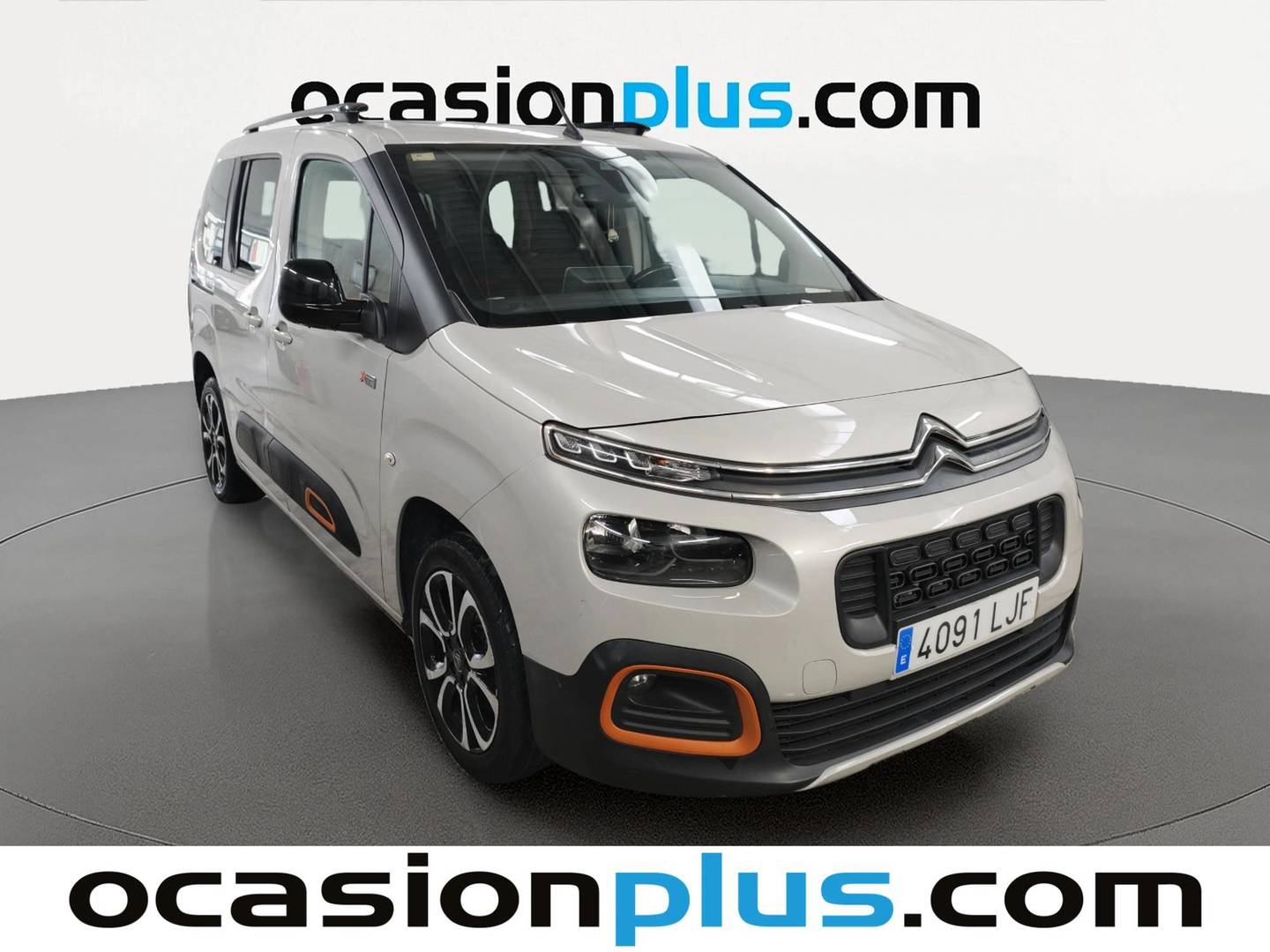 Foto delantera Citroën Berlingo Citroën Berlingo BlueHDi 130 S&S Talla M Shine (130 CV) derecha