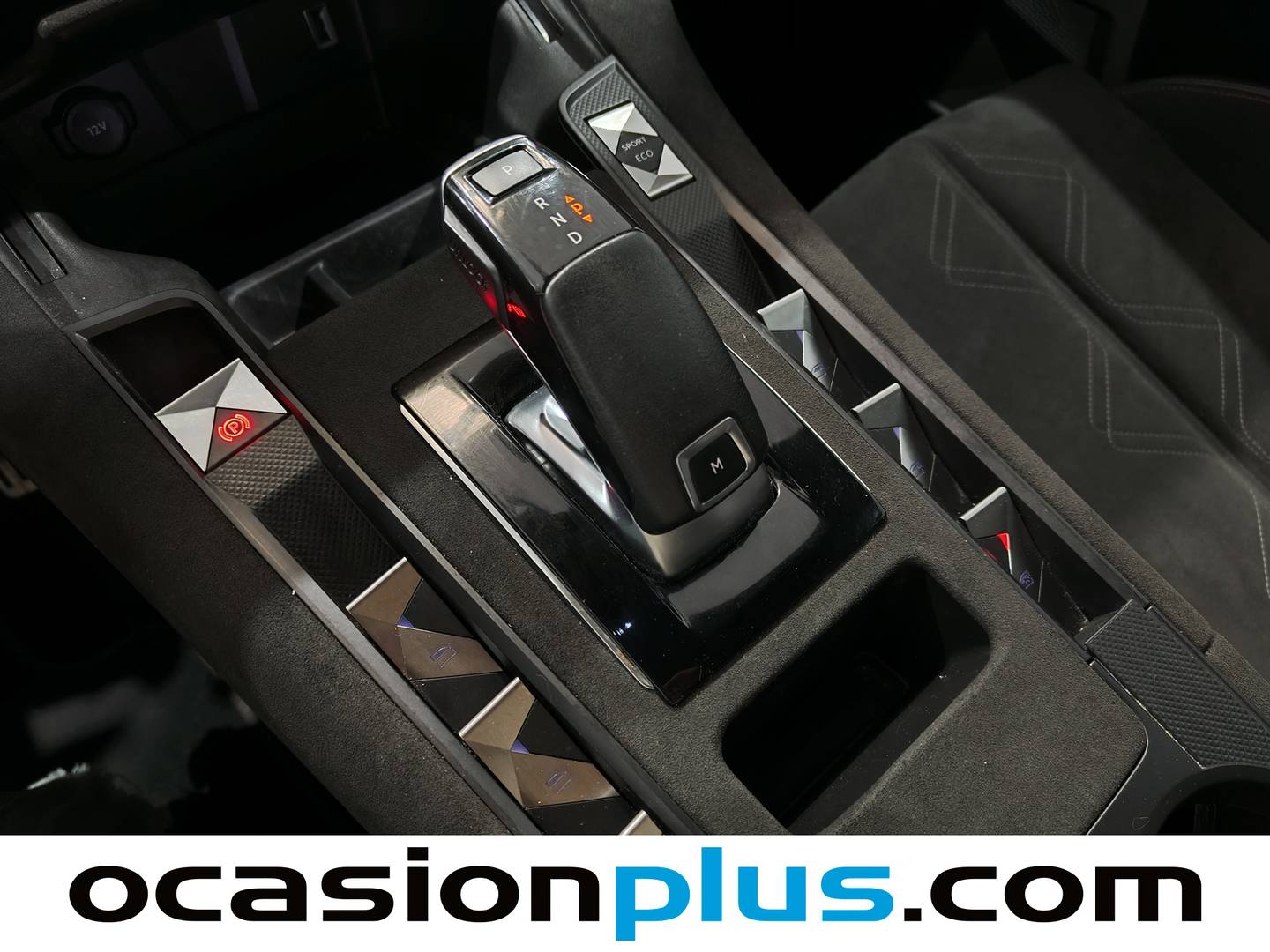 Foto DS DS 7 Crossback DS DS7 Crossback PureTech 180 Performance Line Auto (180 CV)