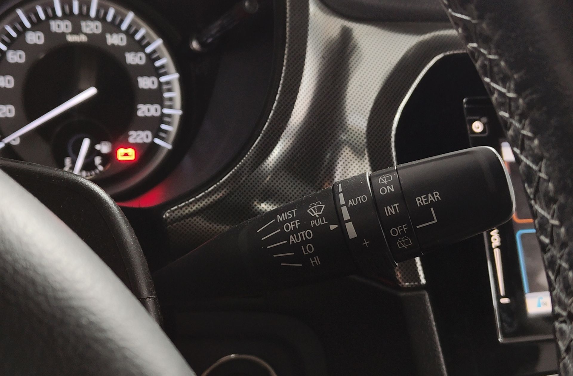 Suzuki Vitara 1.4 T Mild Hybrid GLE - foto 25