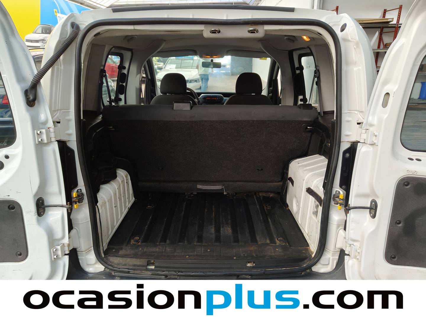 Foto Citroën Nemo Citroen Nemo Combi HDi 75 Attraction (75 CV)