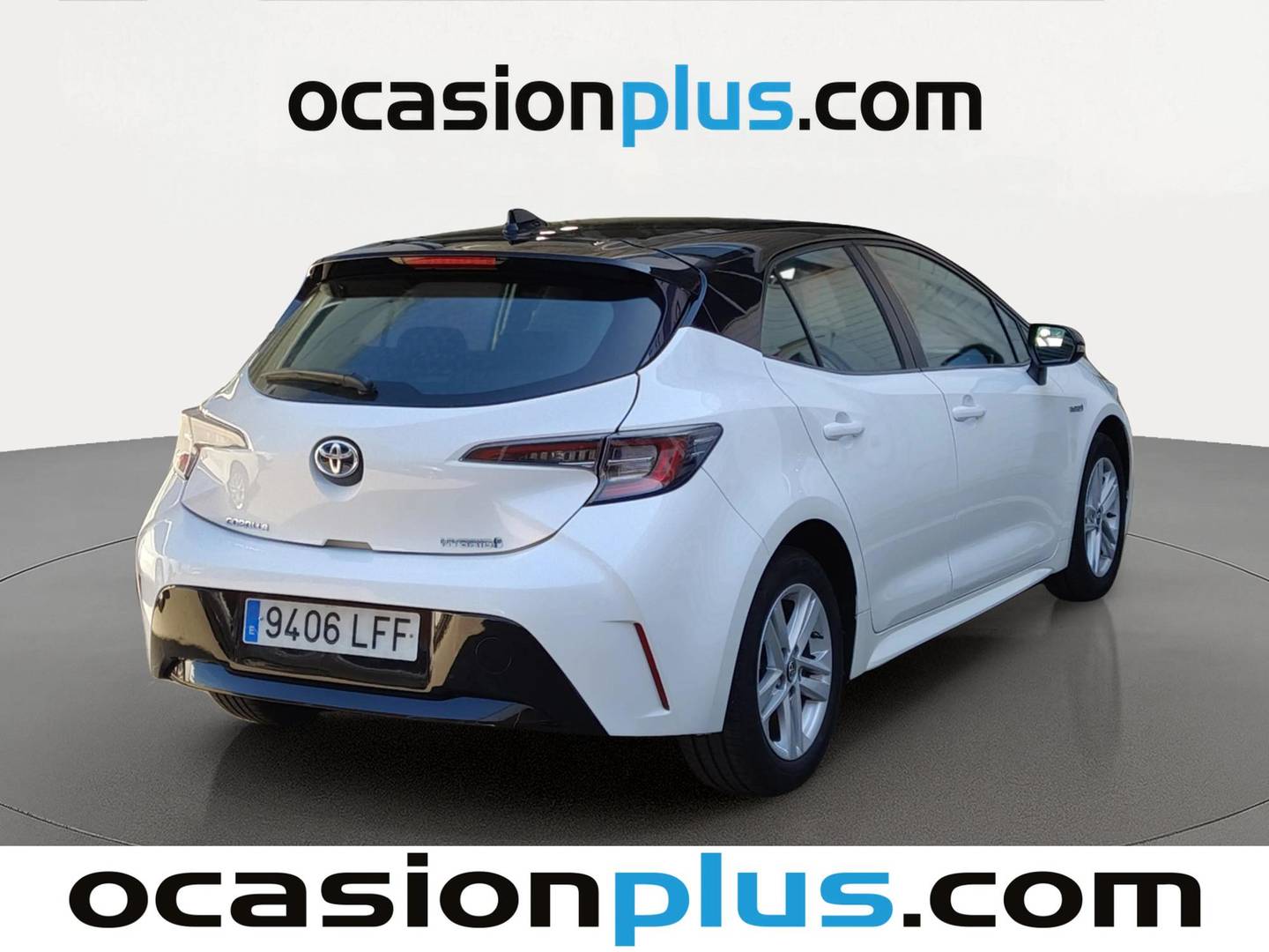 Foto trasera Toyota Corolla Toyota Corolla 1.8 125H Business Plus E-CVT (122 CV) izquierda