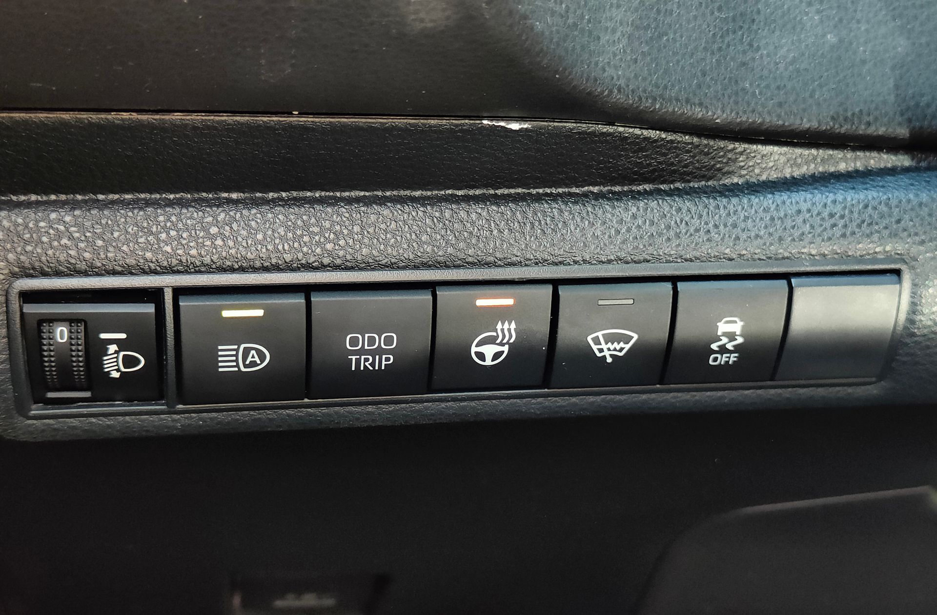 Toyota Corolla 140H Style - foto 31