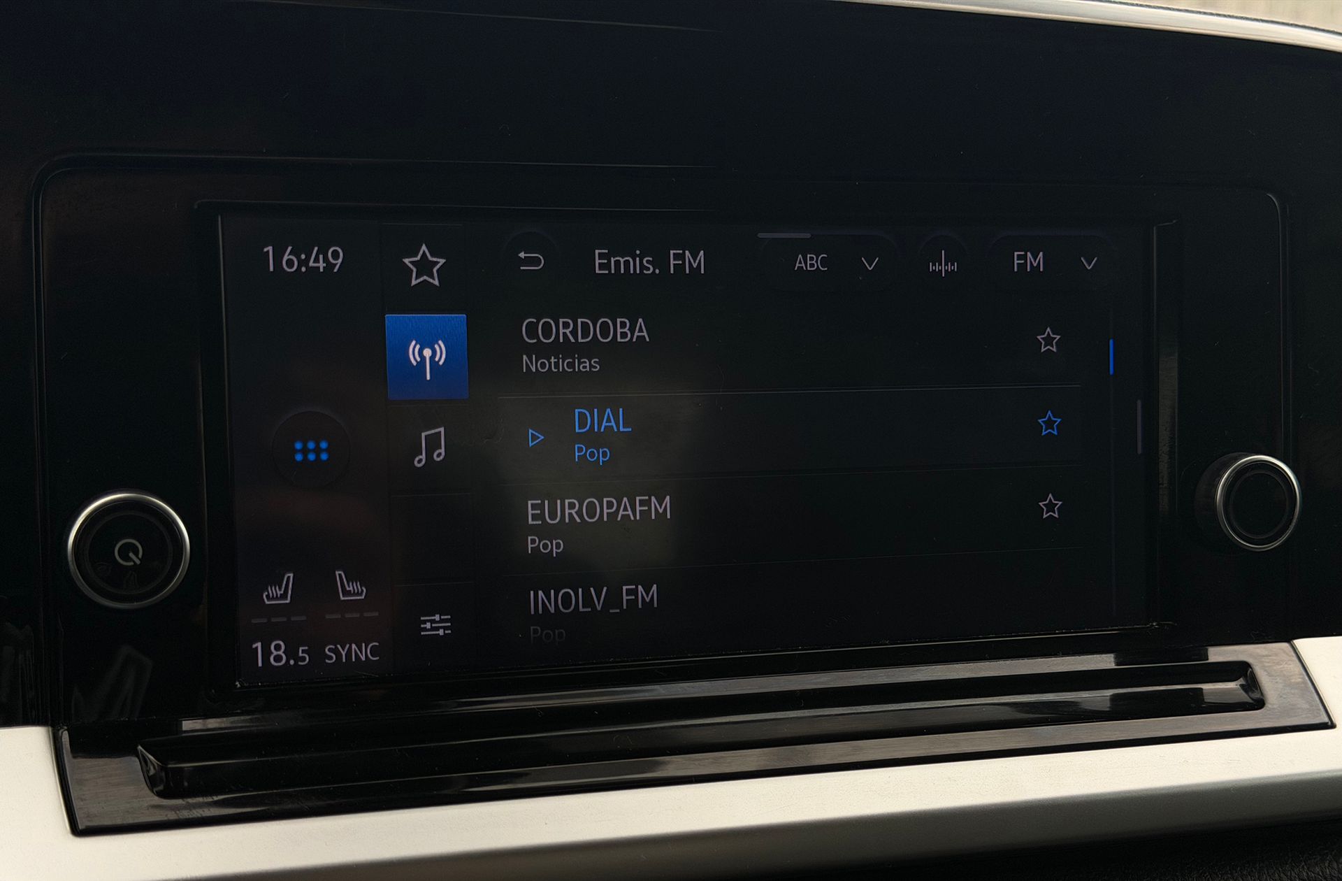 Ford Tourneo Connect 2.0 EcoBlue Titanium - foto 38