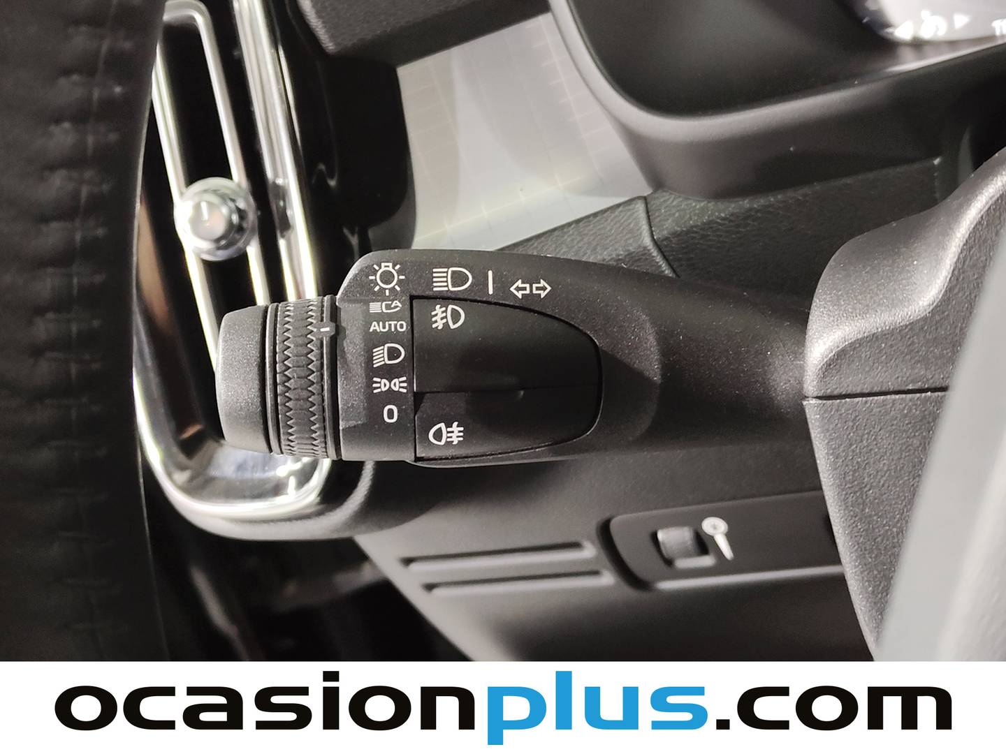 Volvo XC40 Volvo XC40 T3 Momentum Auto (163 CV) 2019